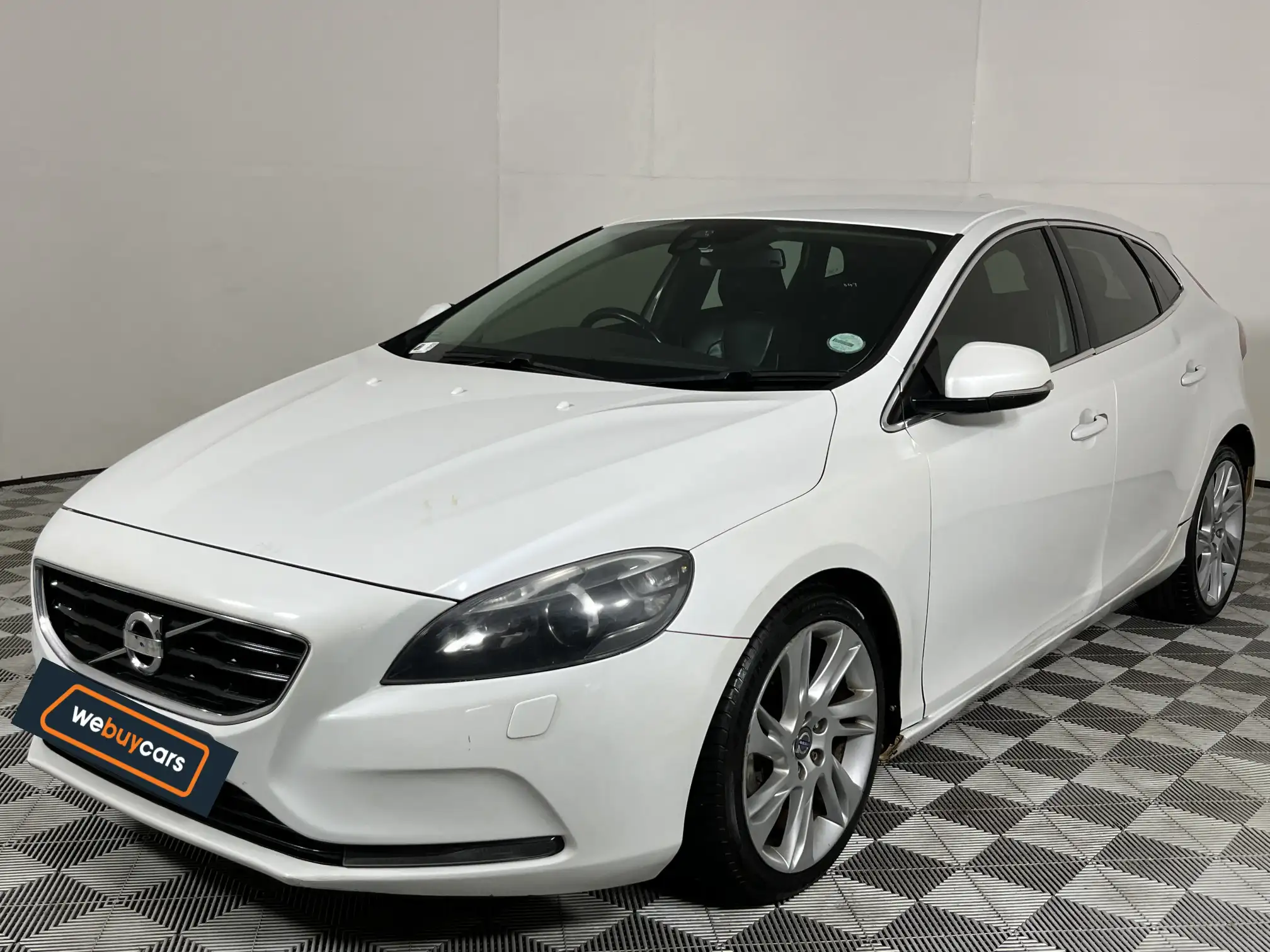 Volvo V40