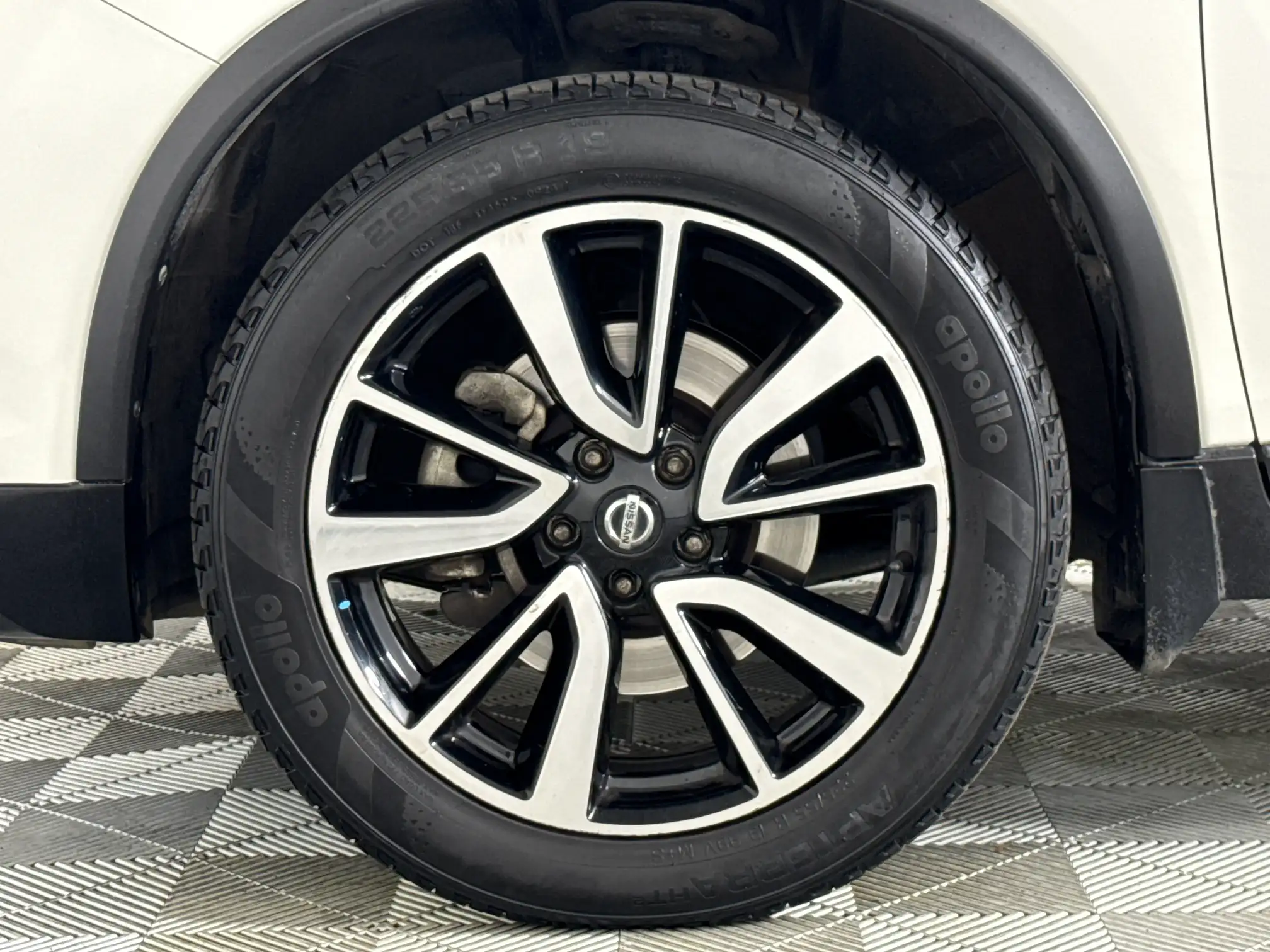 Nissan X Trail