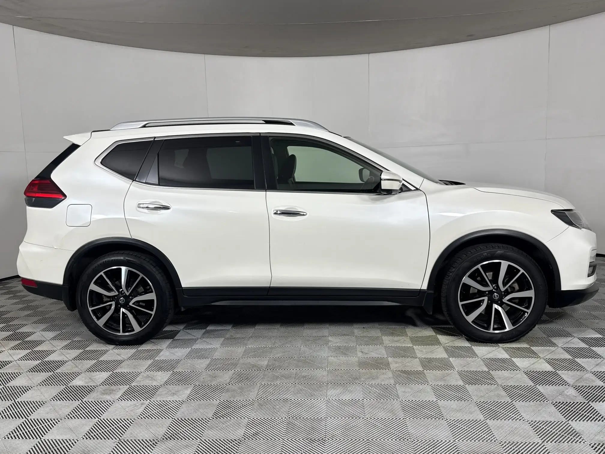 Nissan X Trail