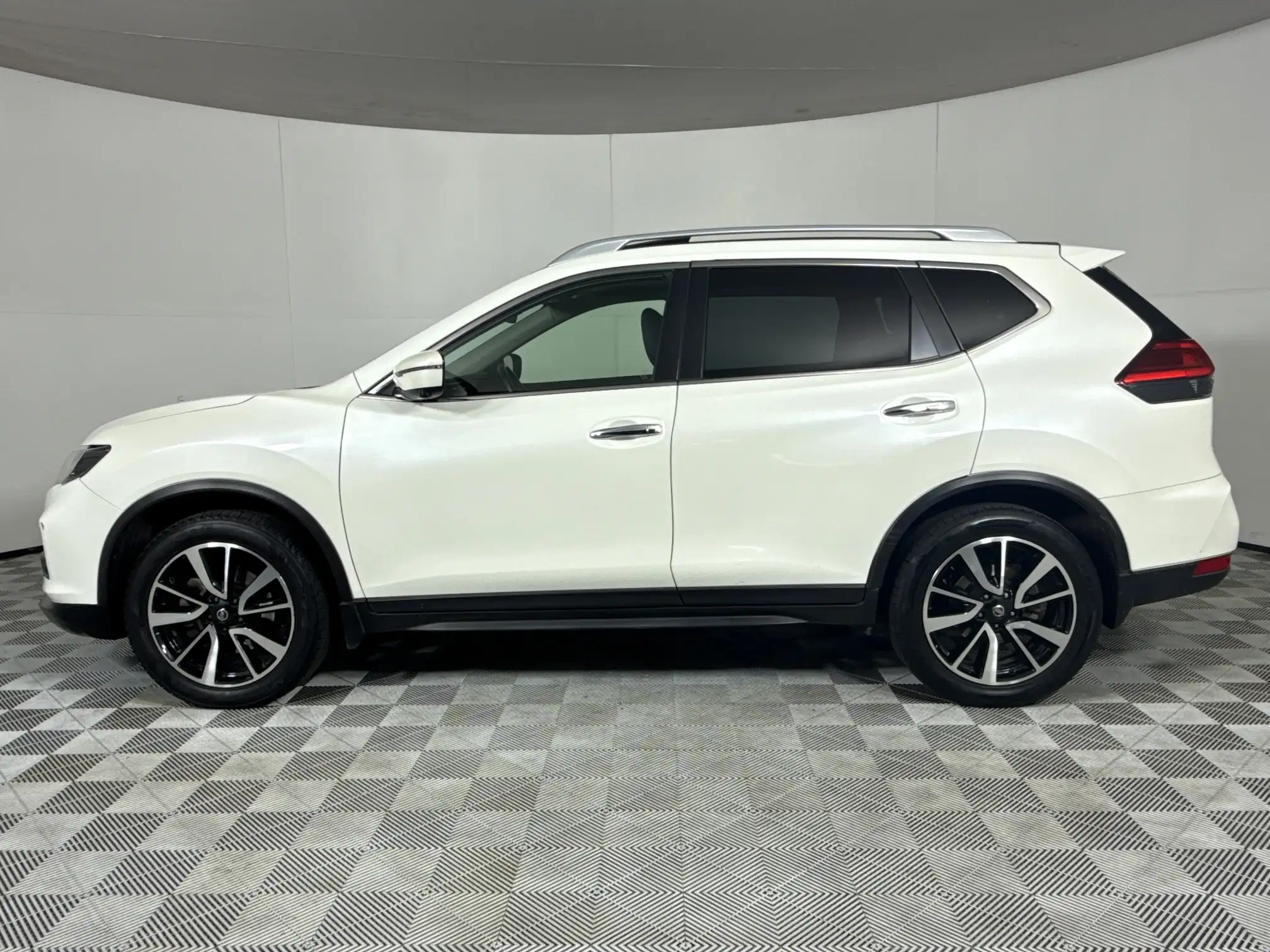 Nissan X Trail