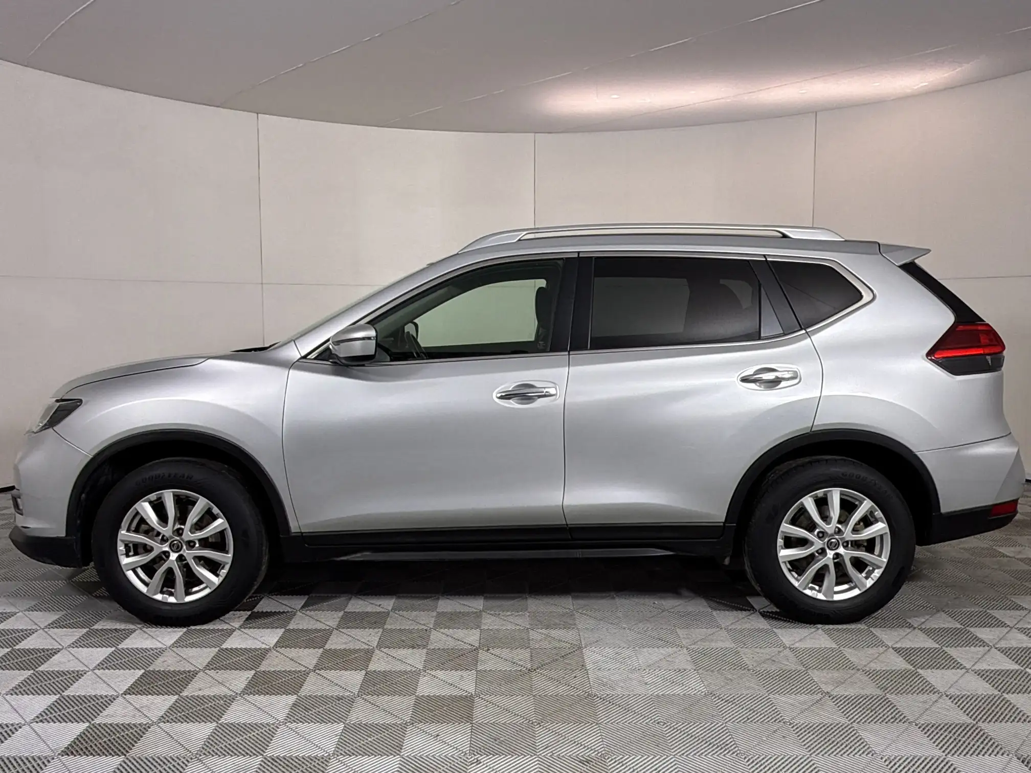 Nissan X Trail