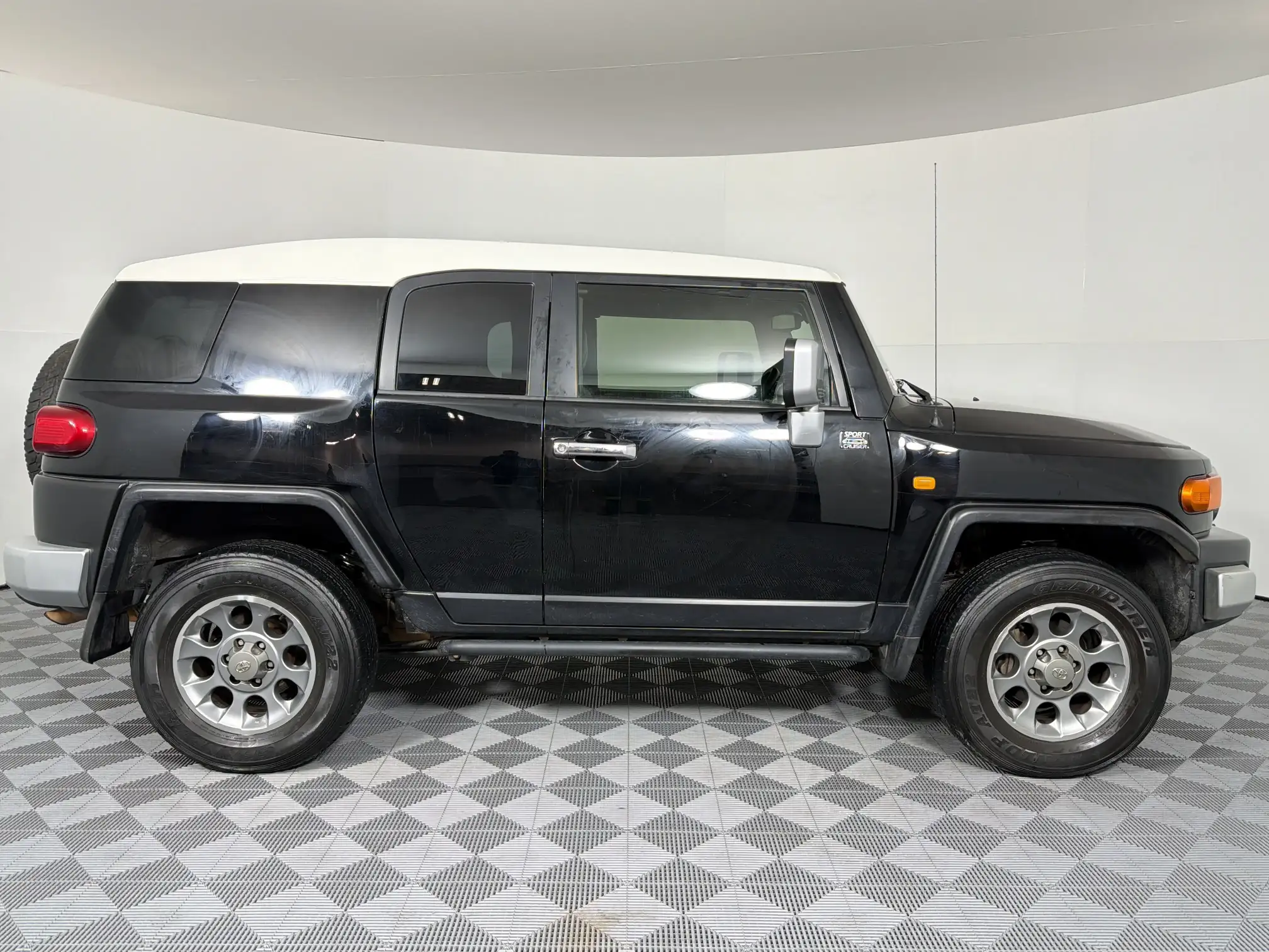 Toyota Land Cruiser