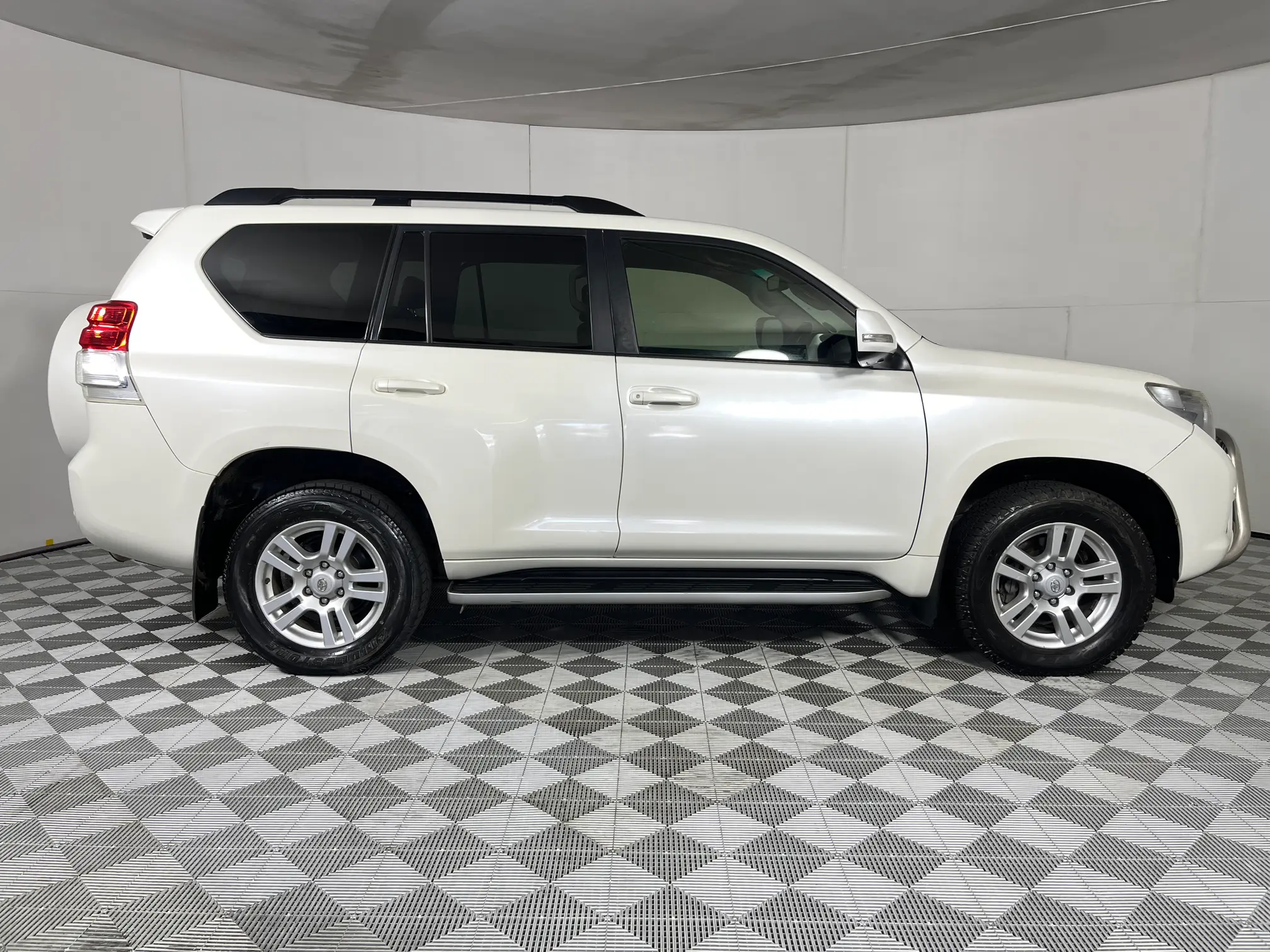 Used 2013 Toyota Prado VX 4.0 V6 Auto for sale | WeBuyCars