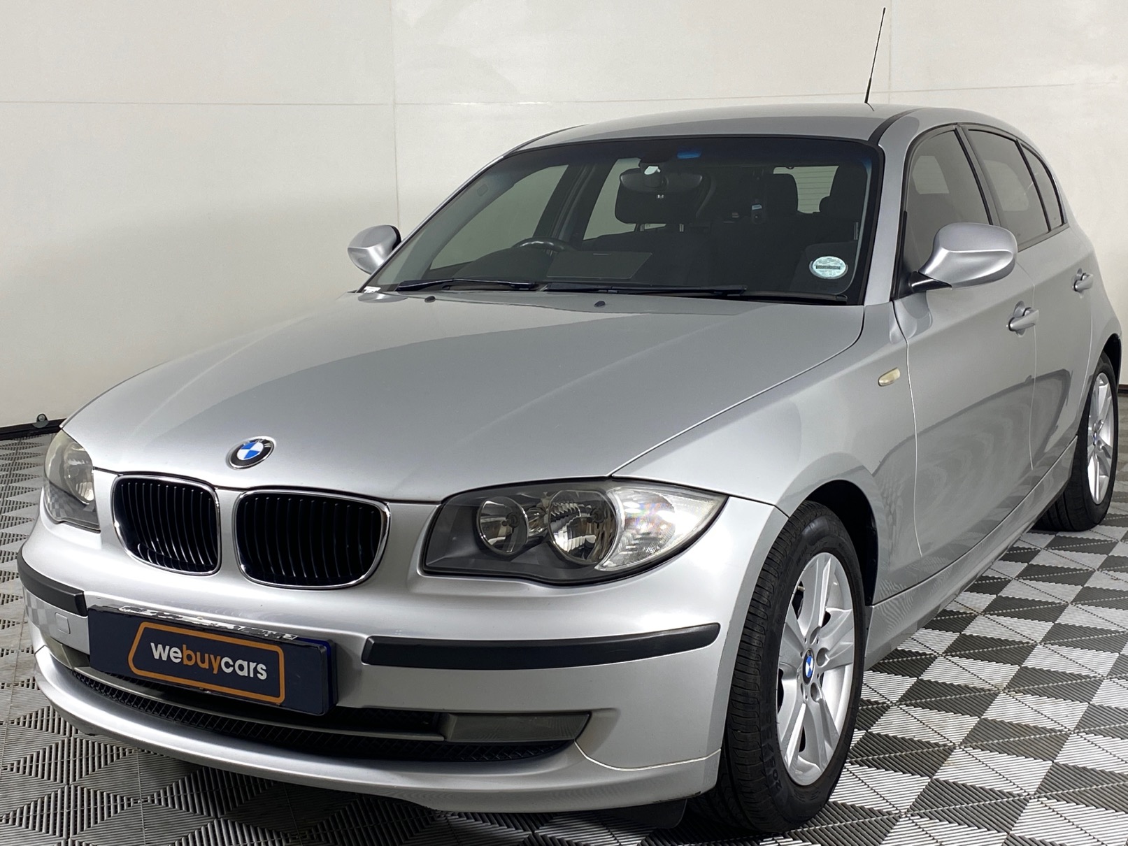 Used 2009 BMW 1 Series 120d (E87) for sale WeBuyCars