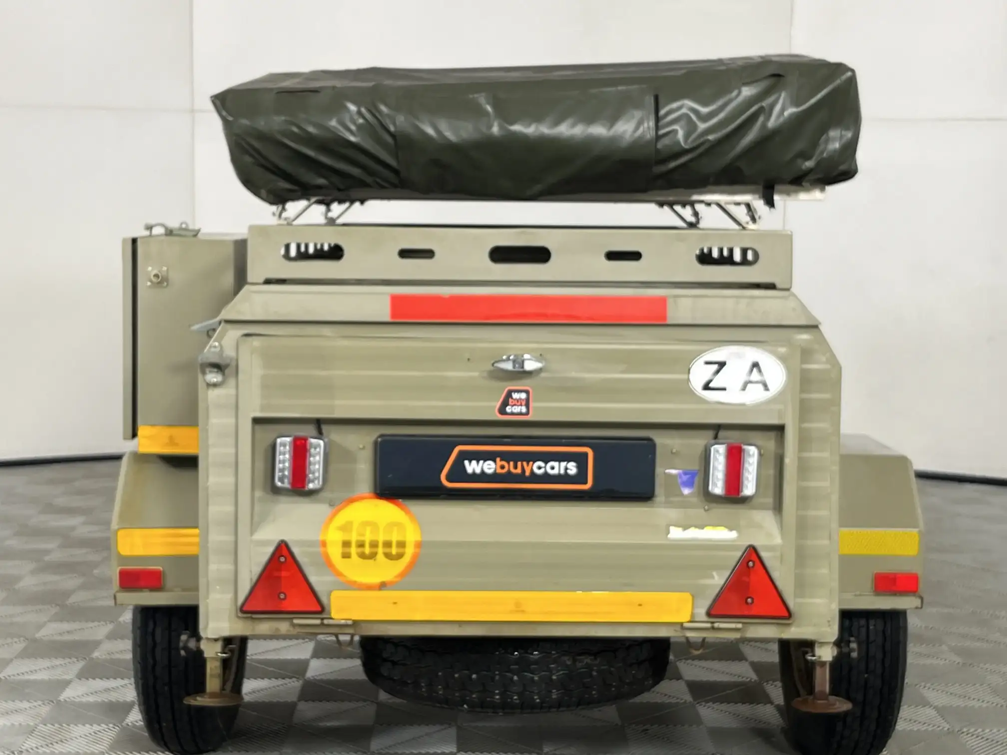 Challenger Camper