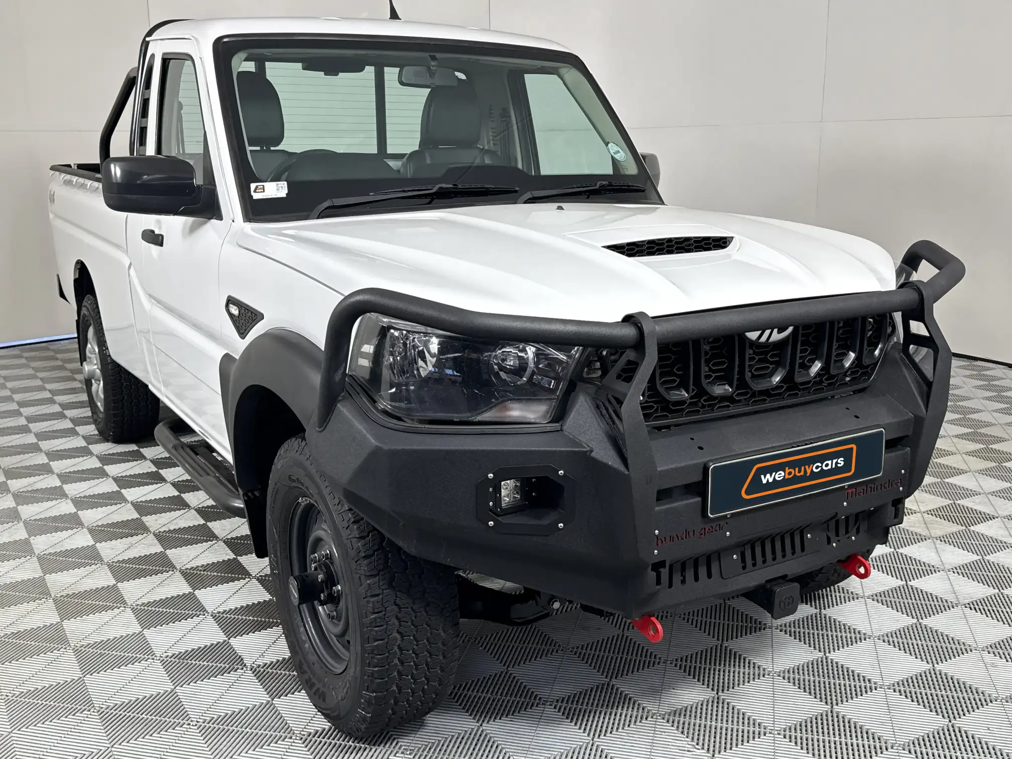 Mahindra PIK UP