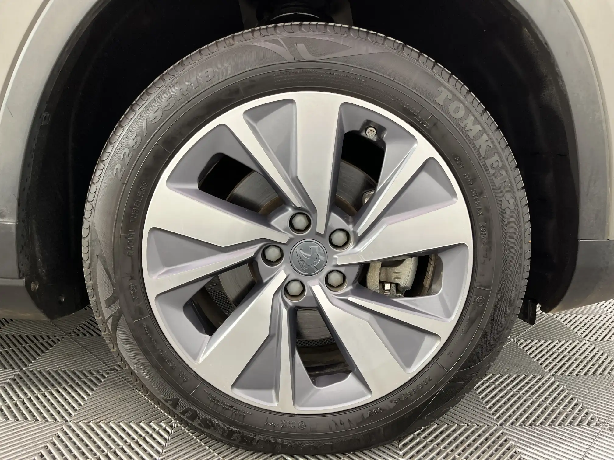 Proton X90