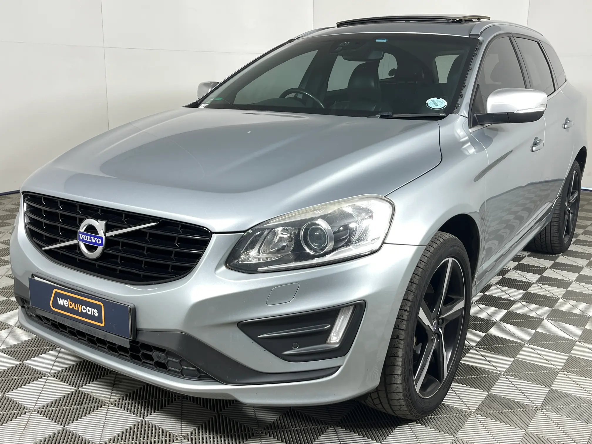 2015 Volvo Xc60 D5 R-Design Geartronic AWD