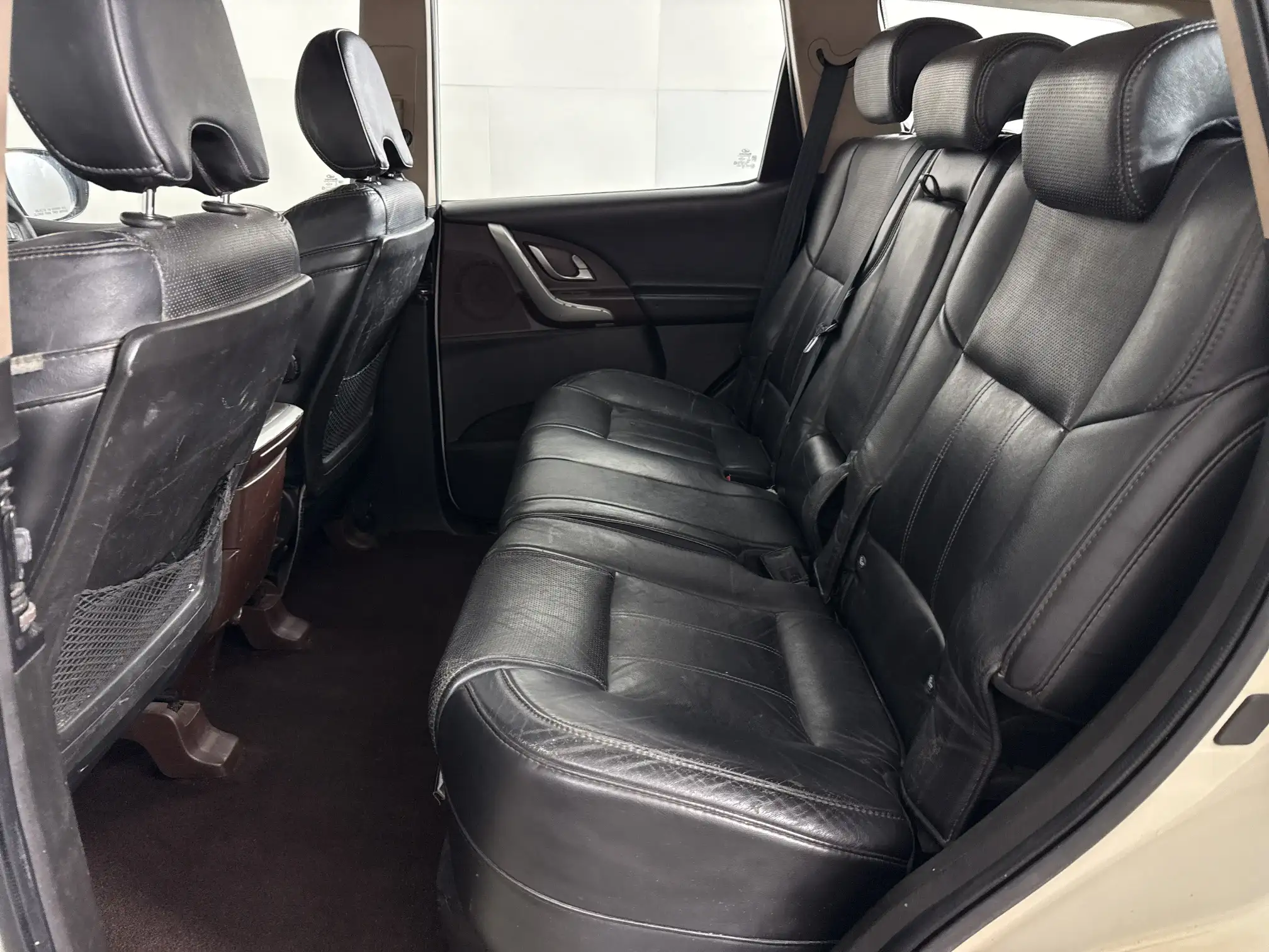 Mahindra XUV