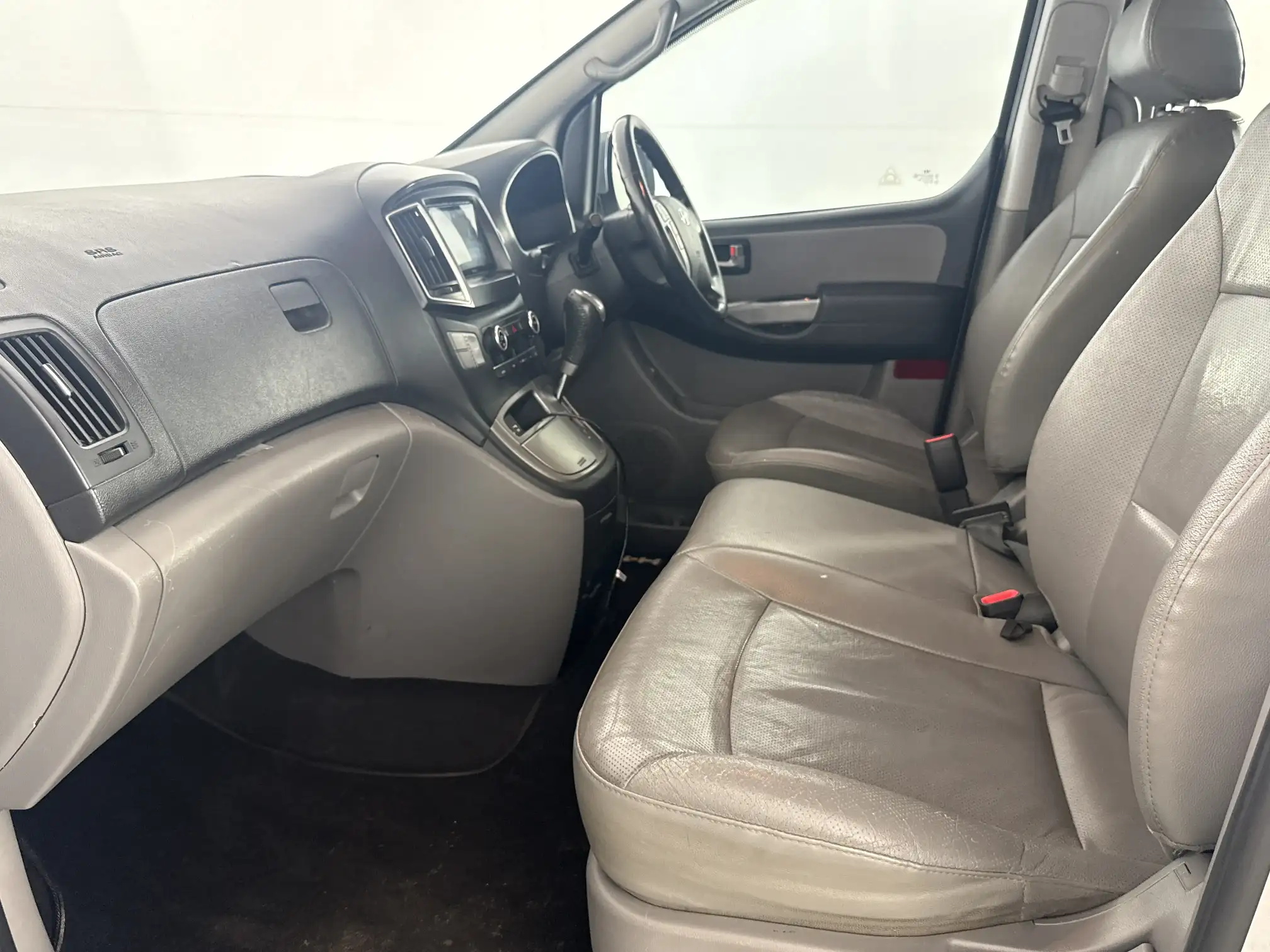 Hyundai H-1