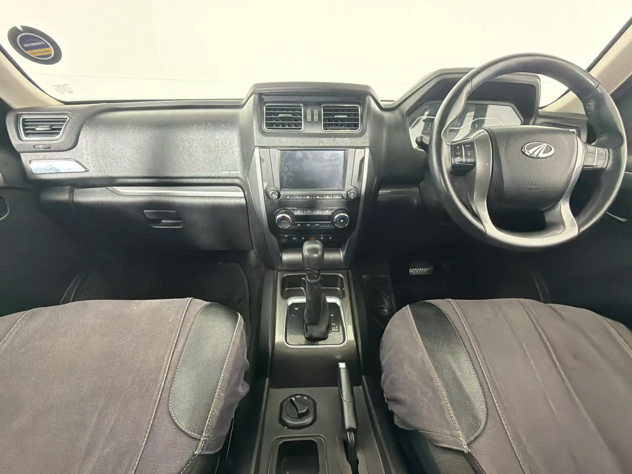 Mahindra PIK UP