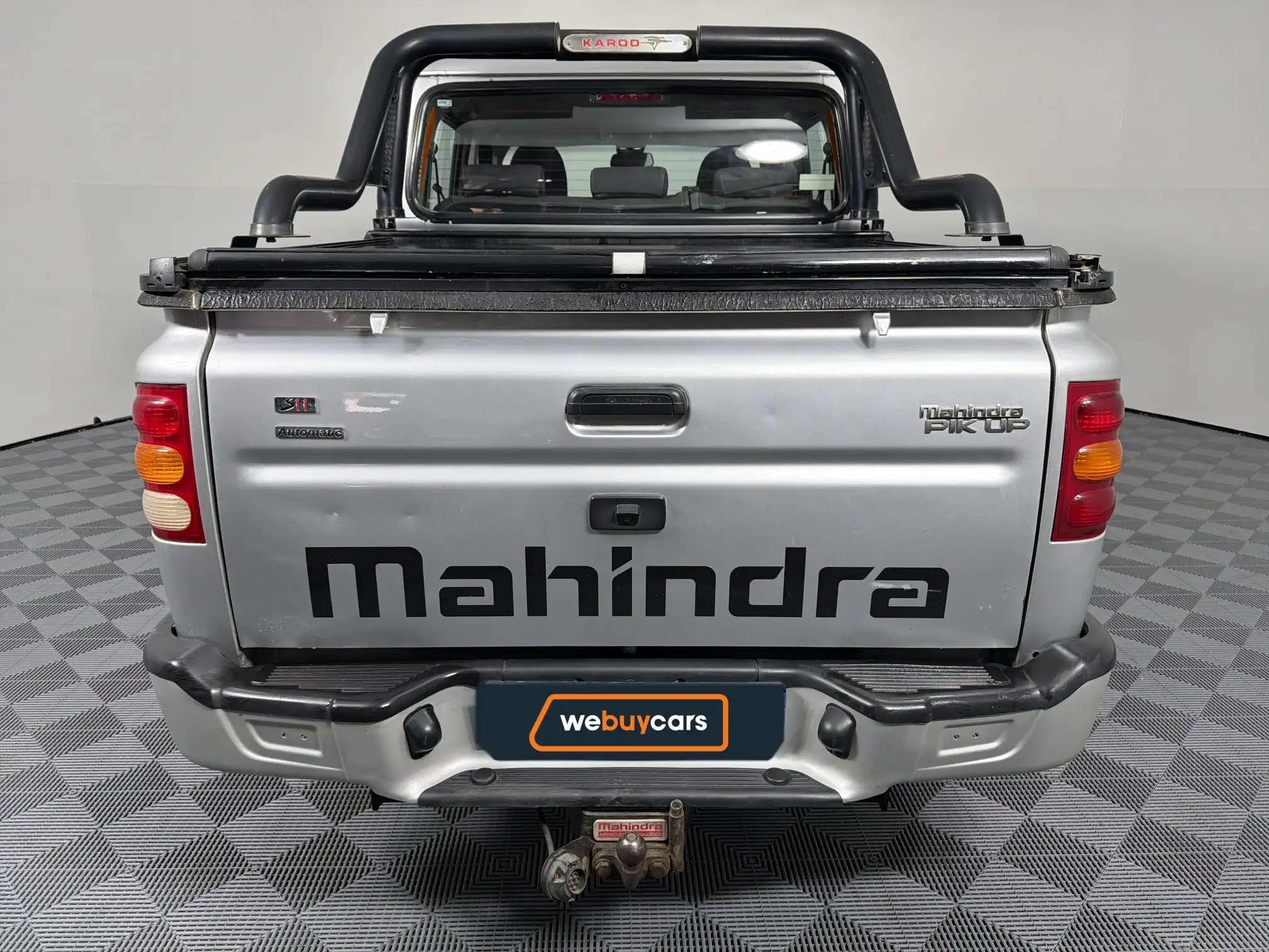 Mahindra PIK UP