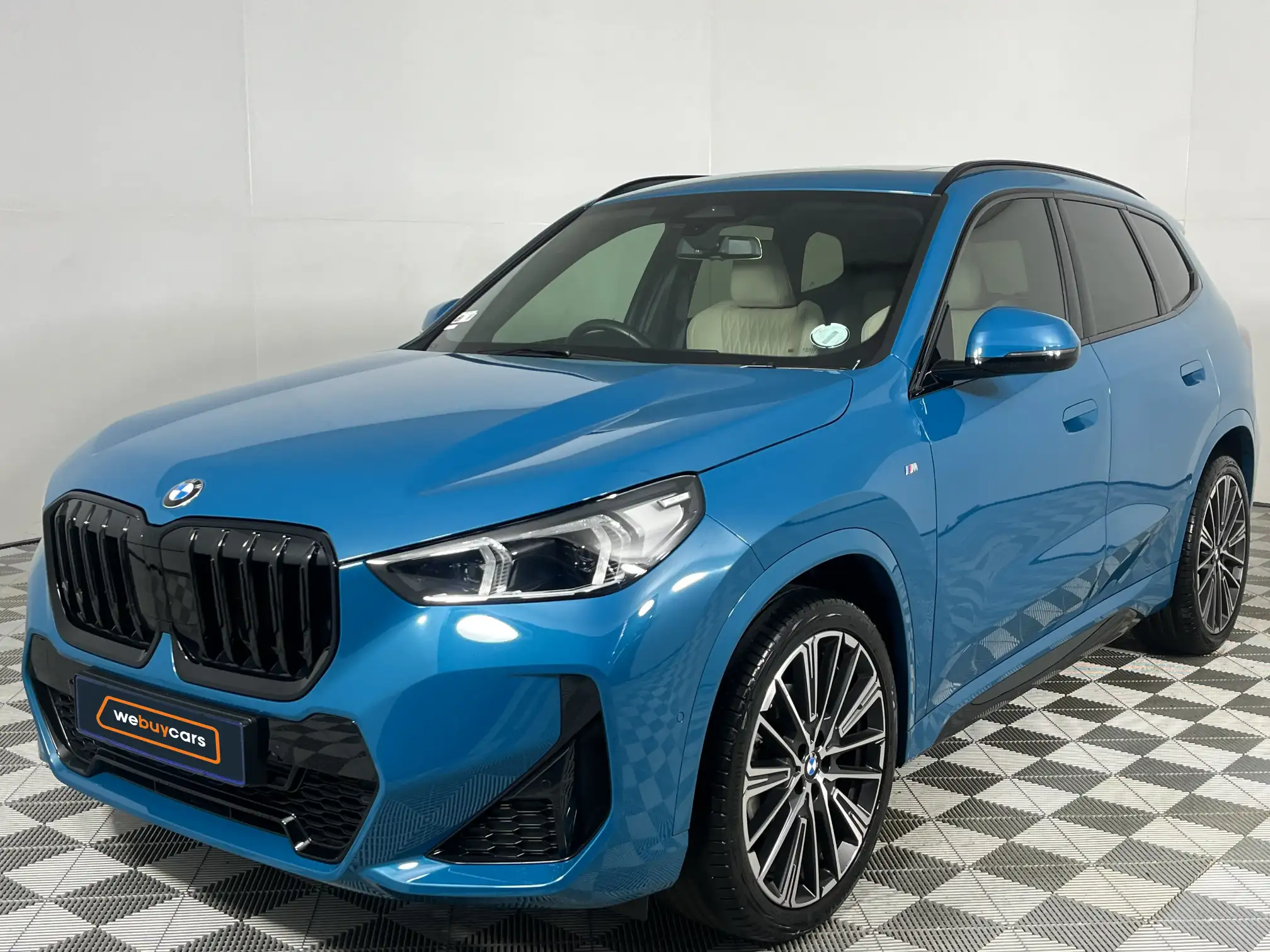 2023 BMW X1