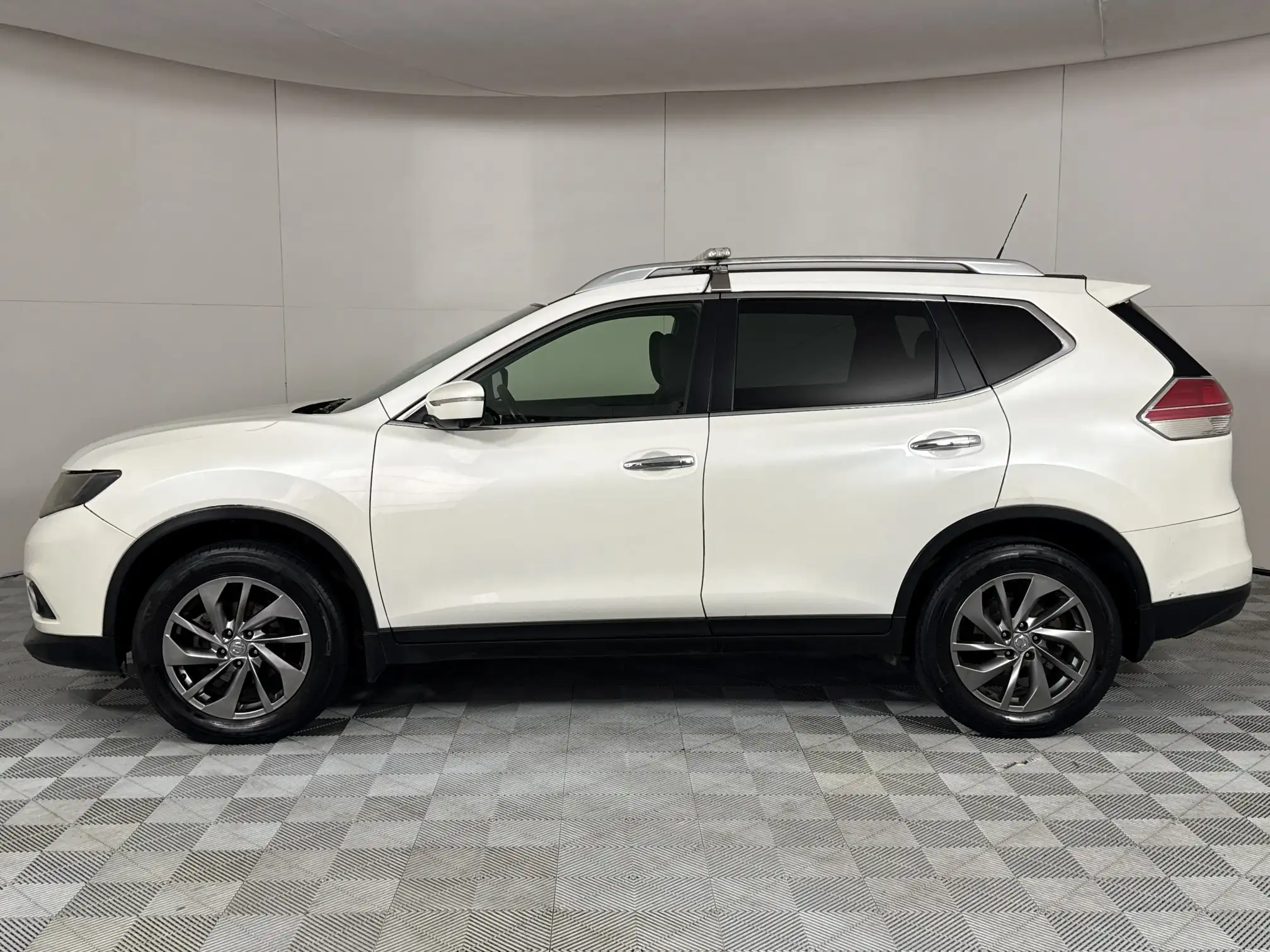 Nissan X Trail