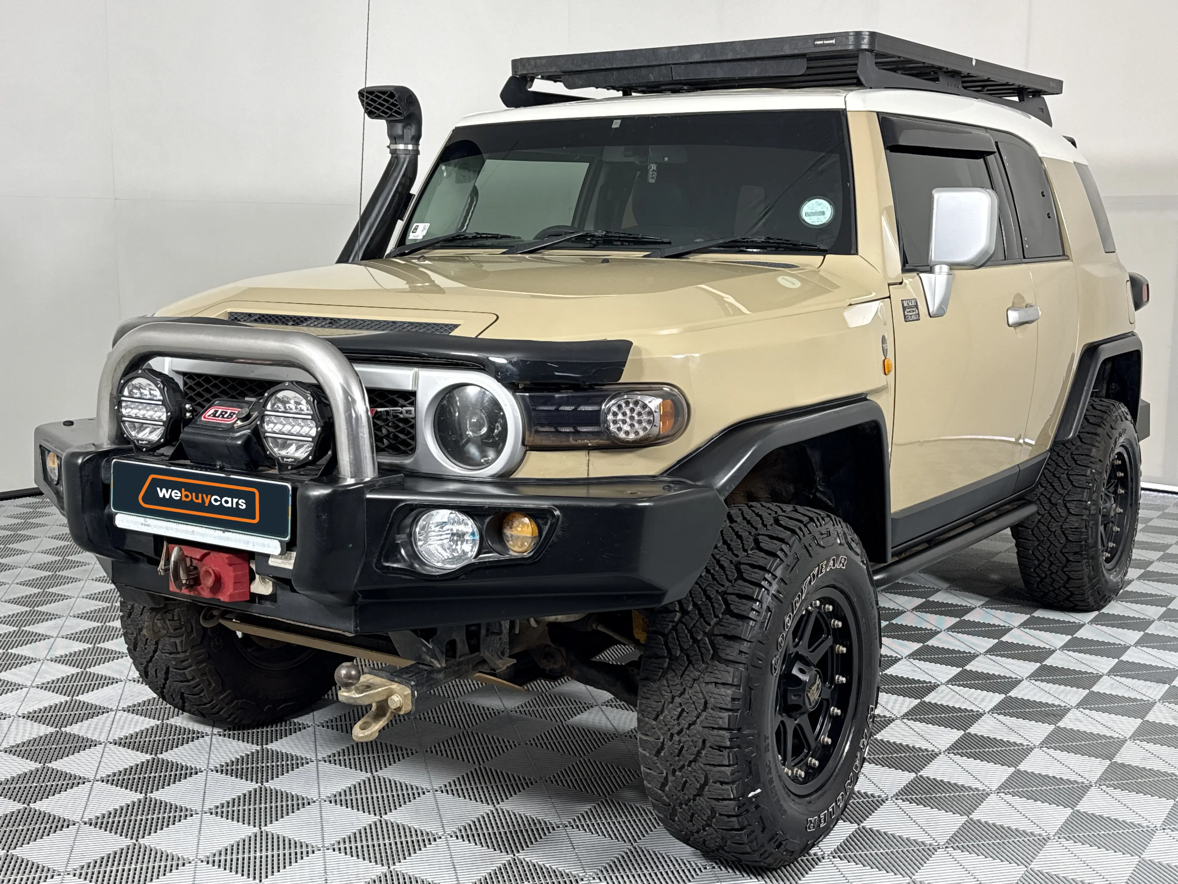 2011 Toyota Land Cruiser FJ 4.0 V6 Desert Cruiser