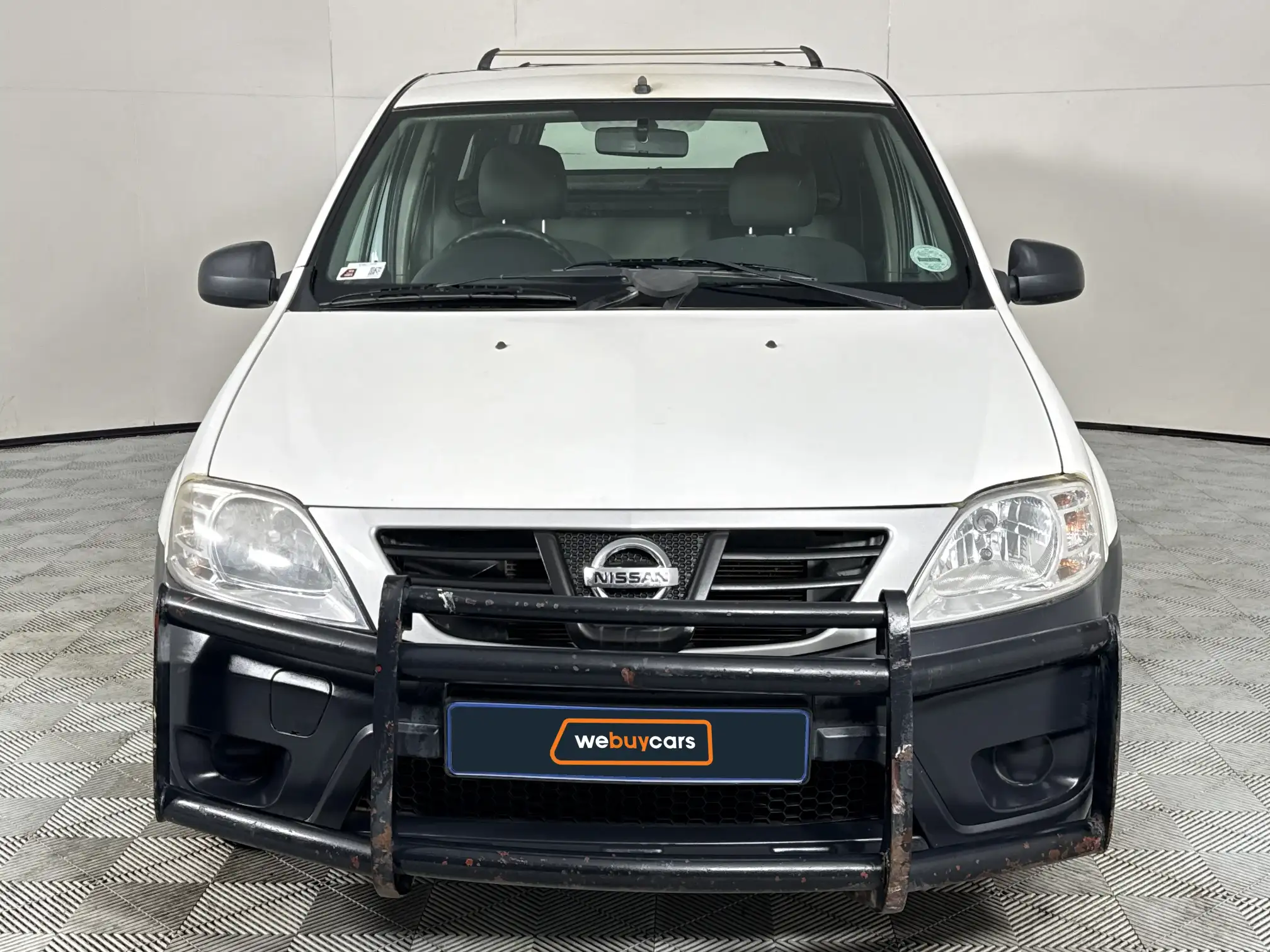 Nissan NP200