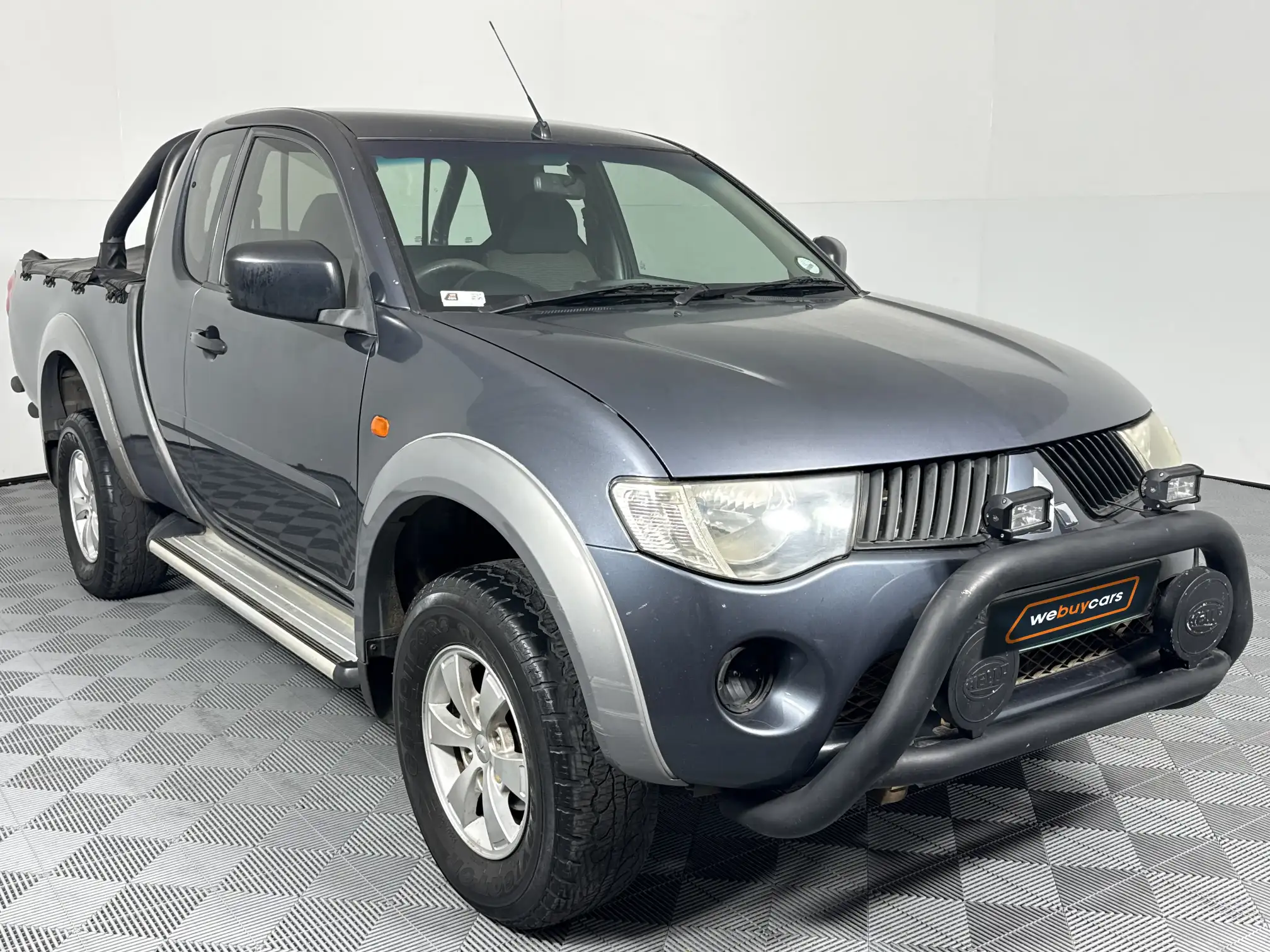 Mitsubishi Triton
