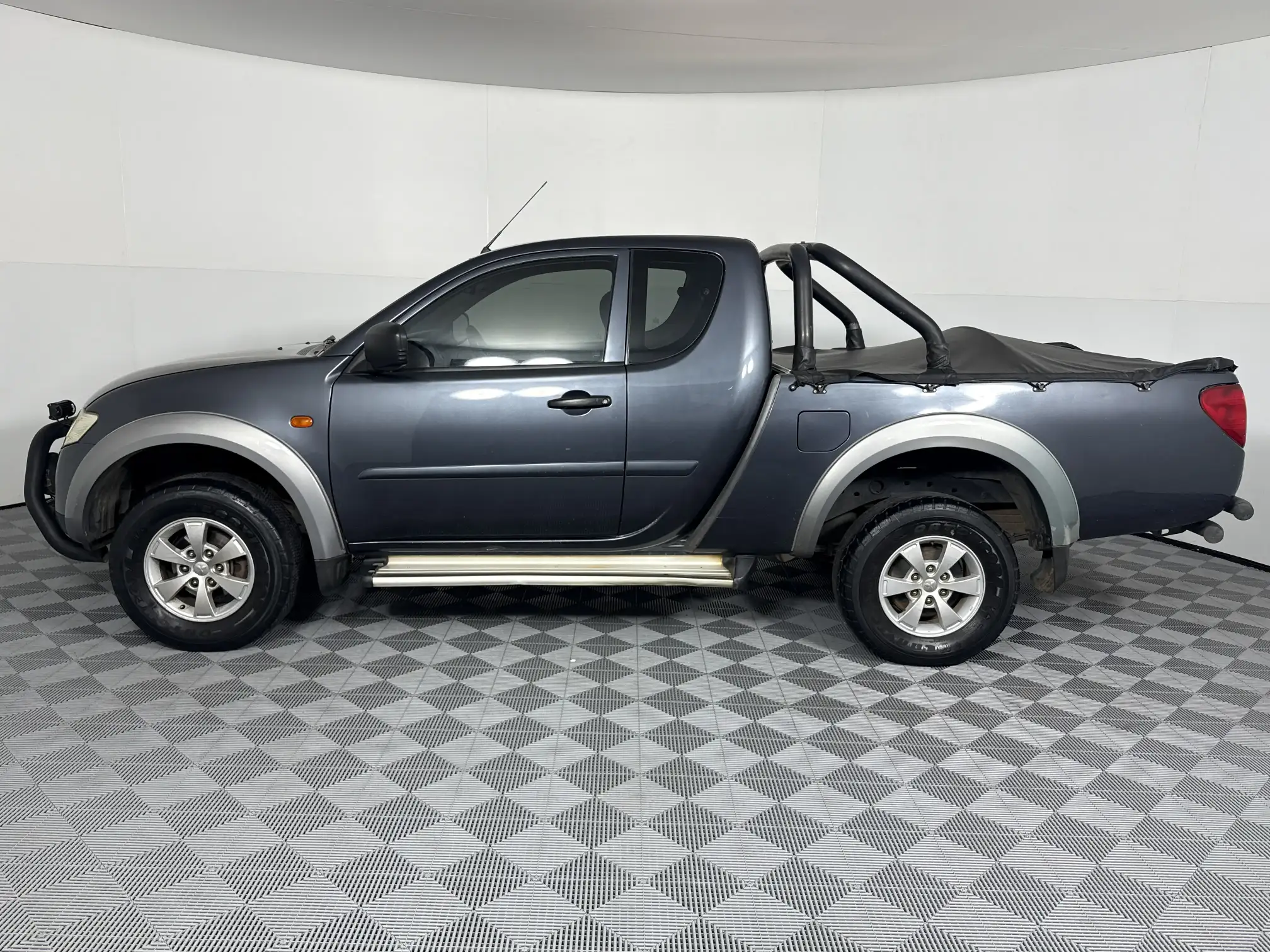 Mitsubishi Triton