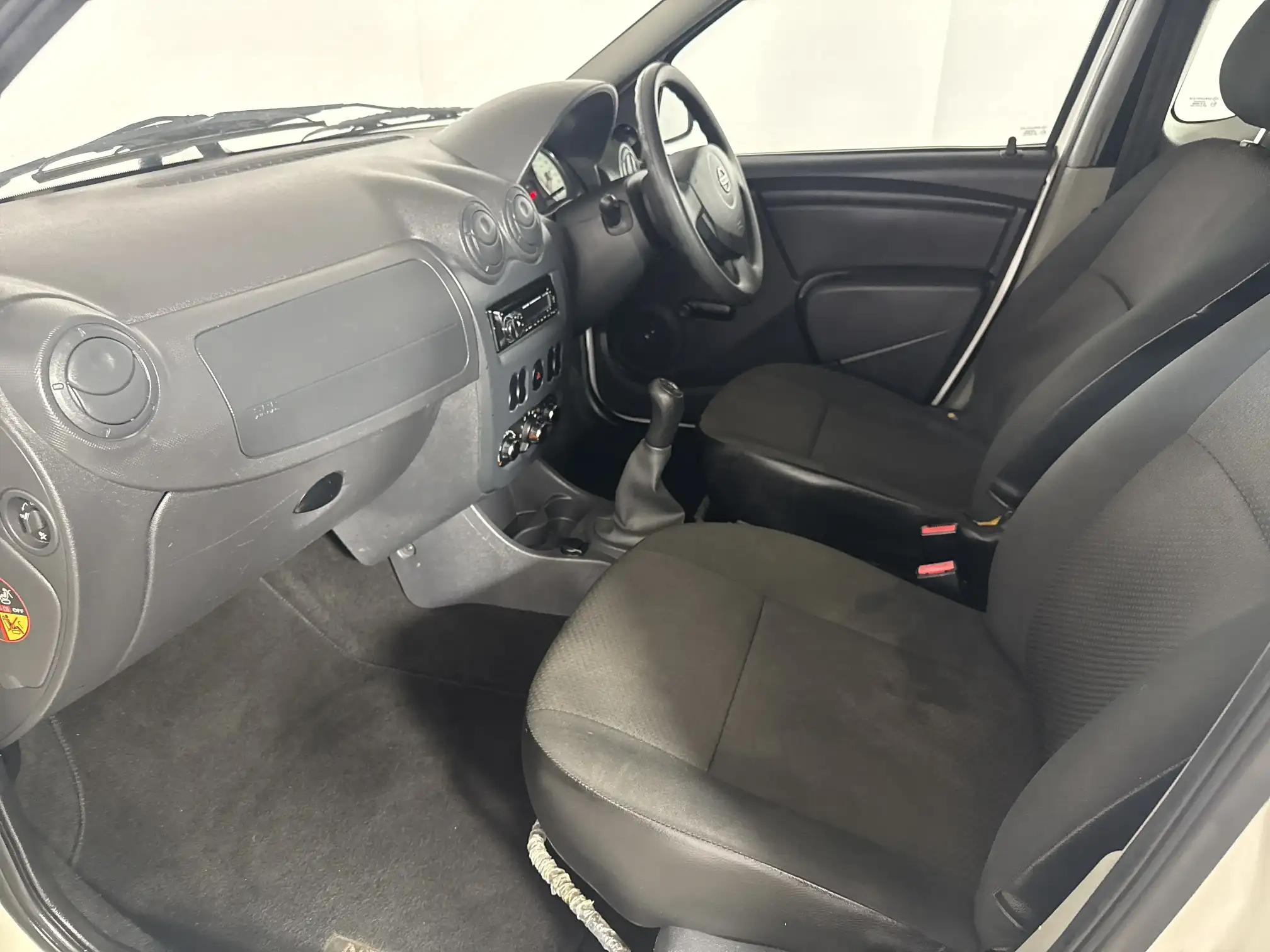 Nissan NP200
