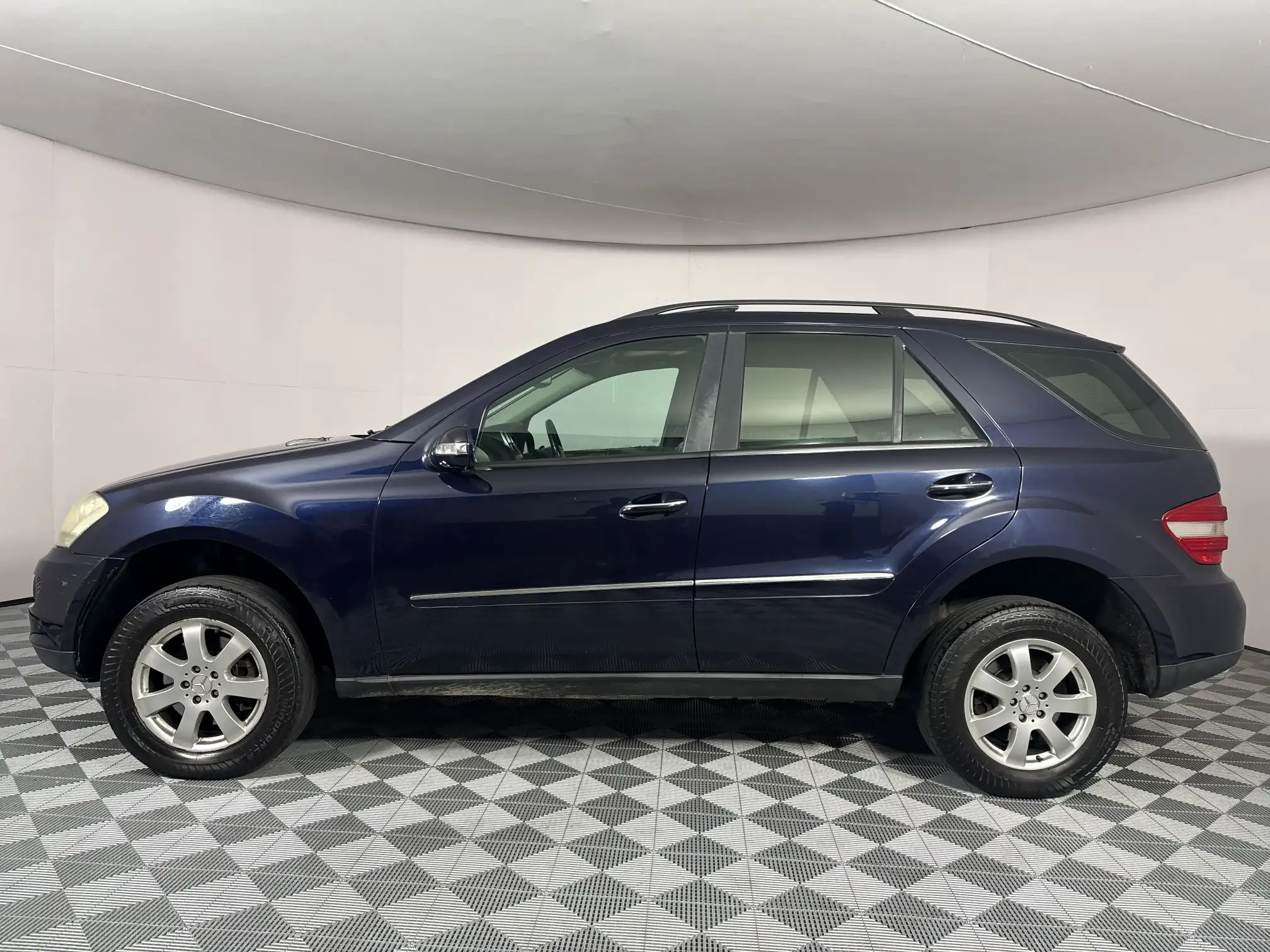 Mercedes-Benz M Class