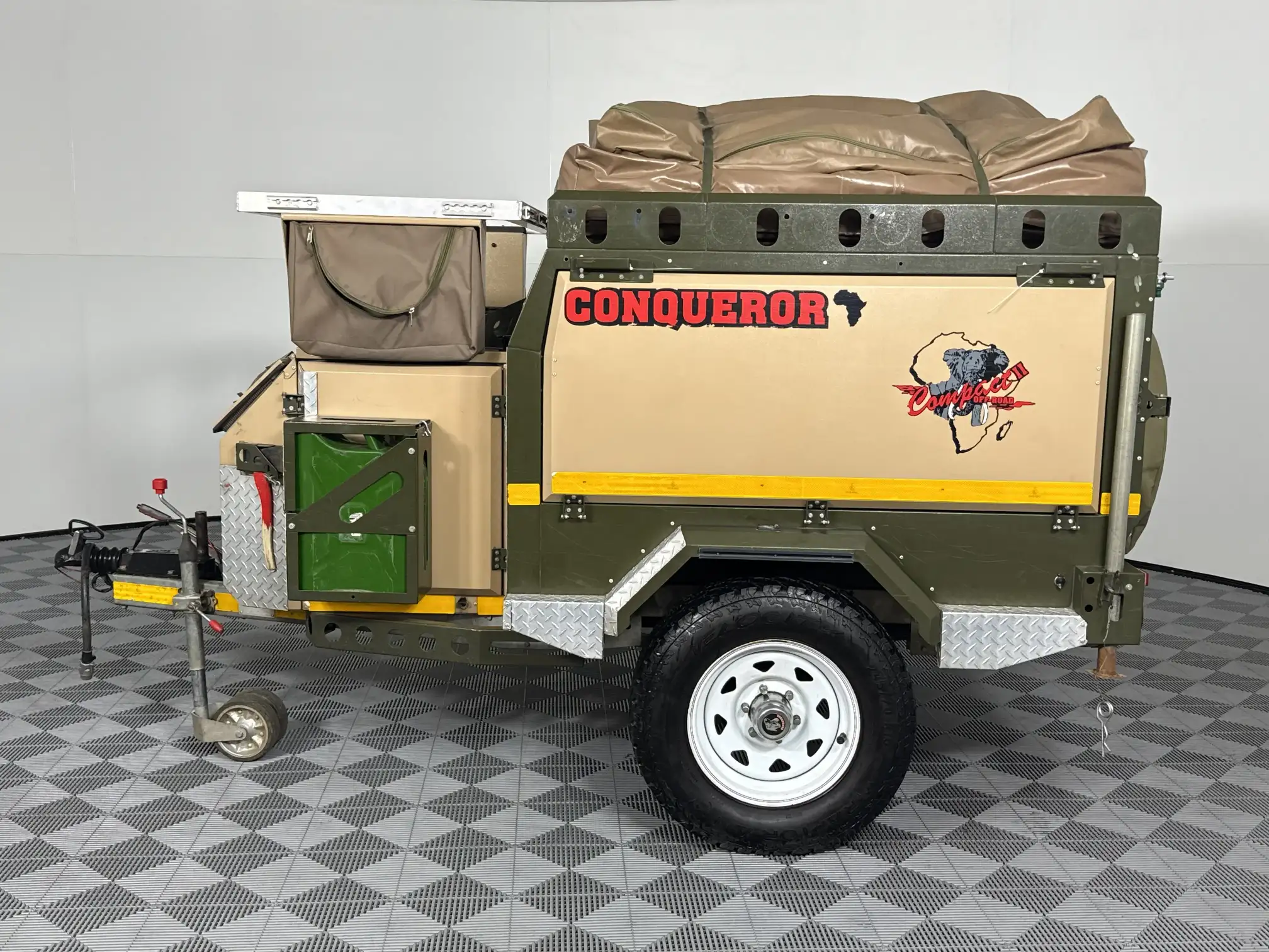 Conqueror Compact 2