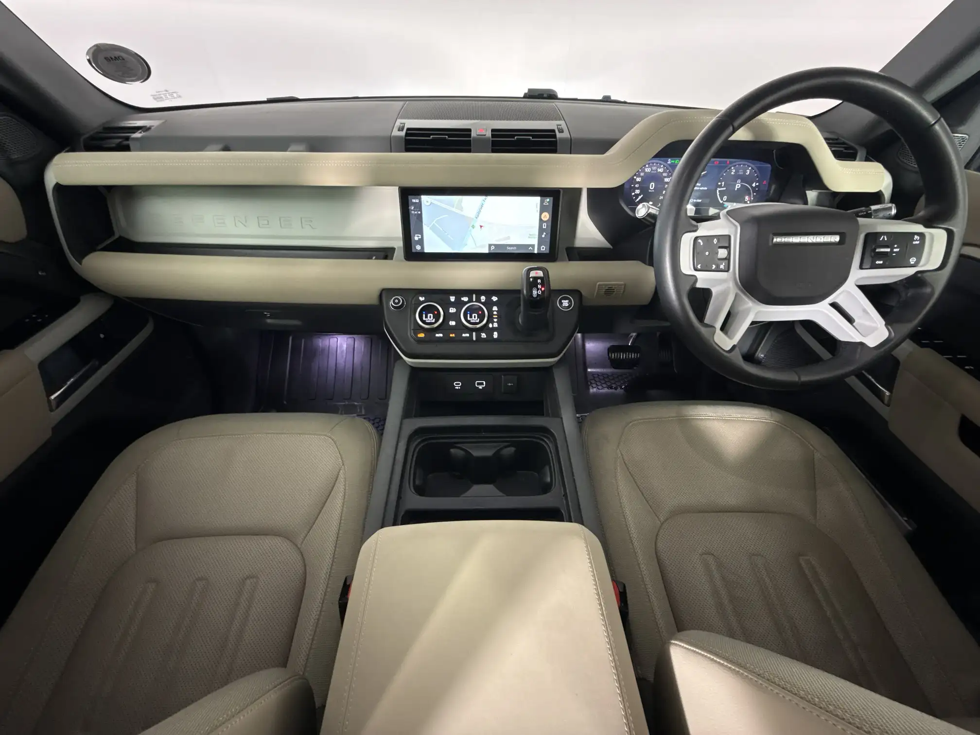 Land Rover Defender 110