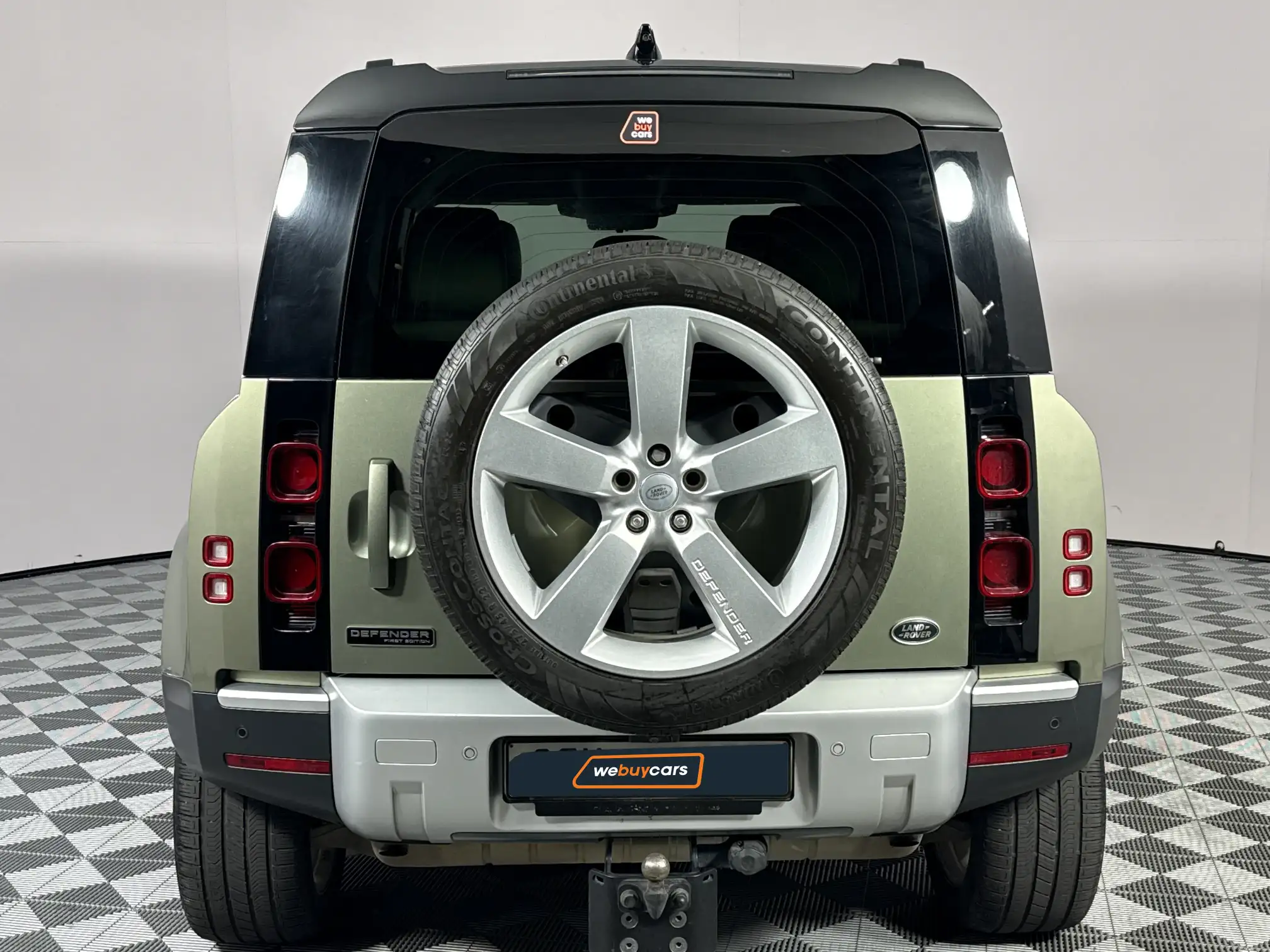 Land Rover Defender 110