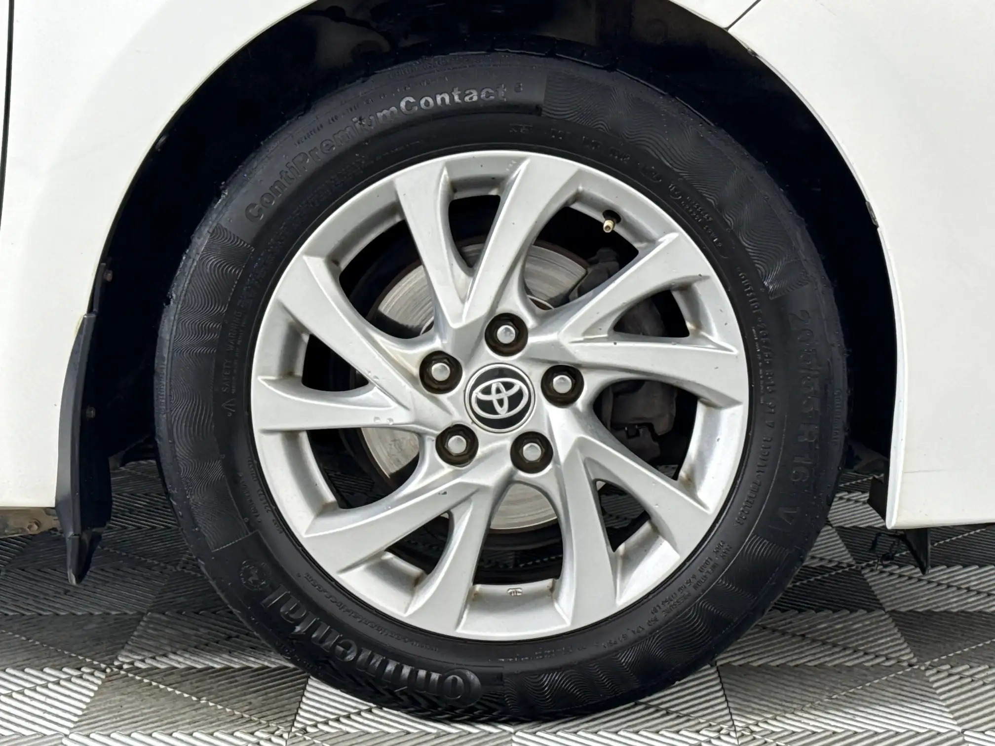 Toyota Corolla Quest