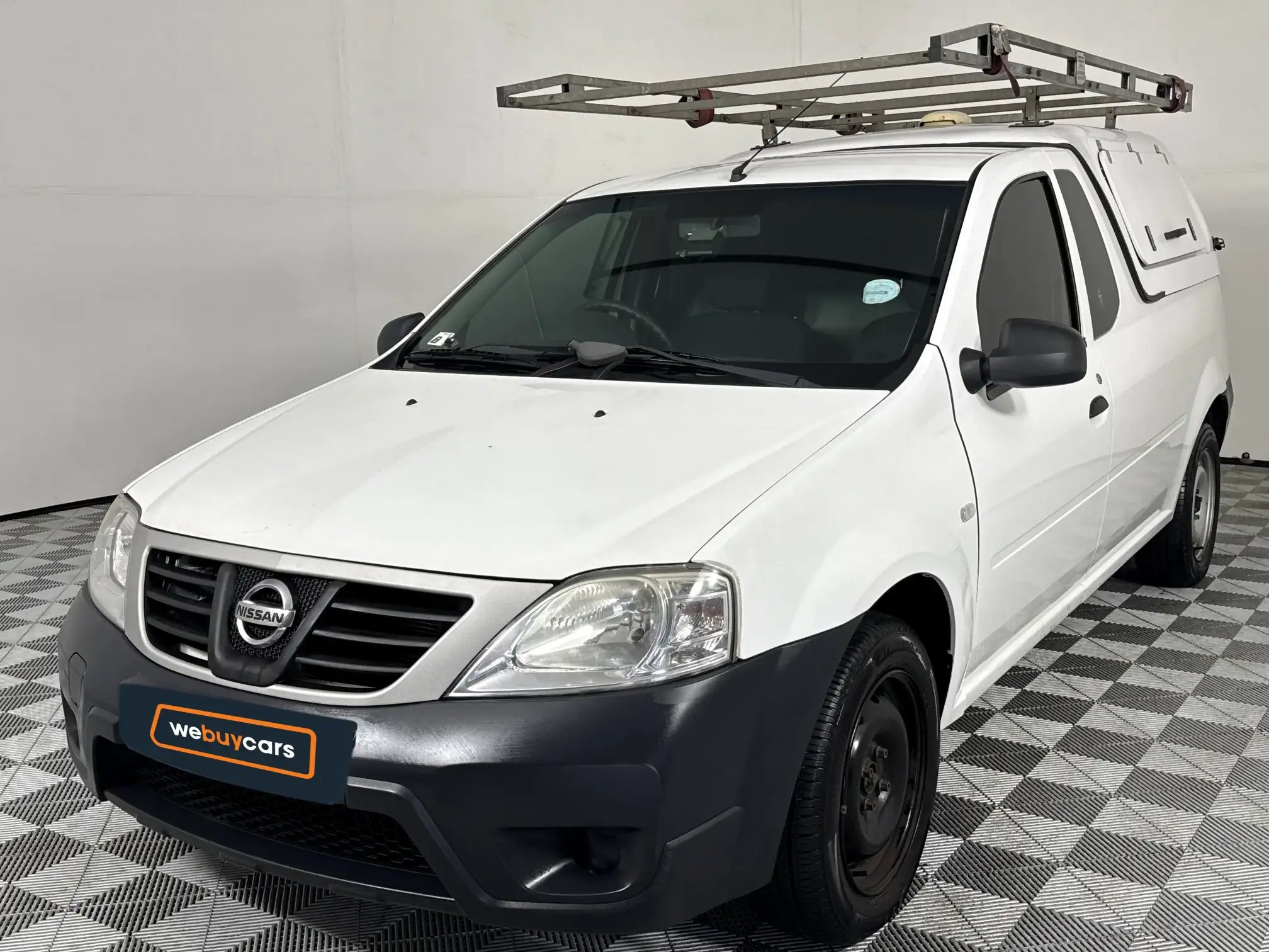 2020 Nissan NP200
