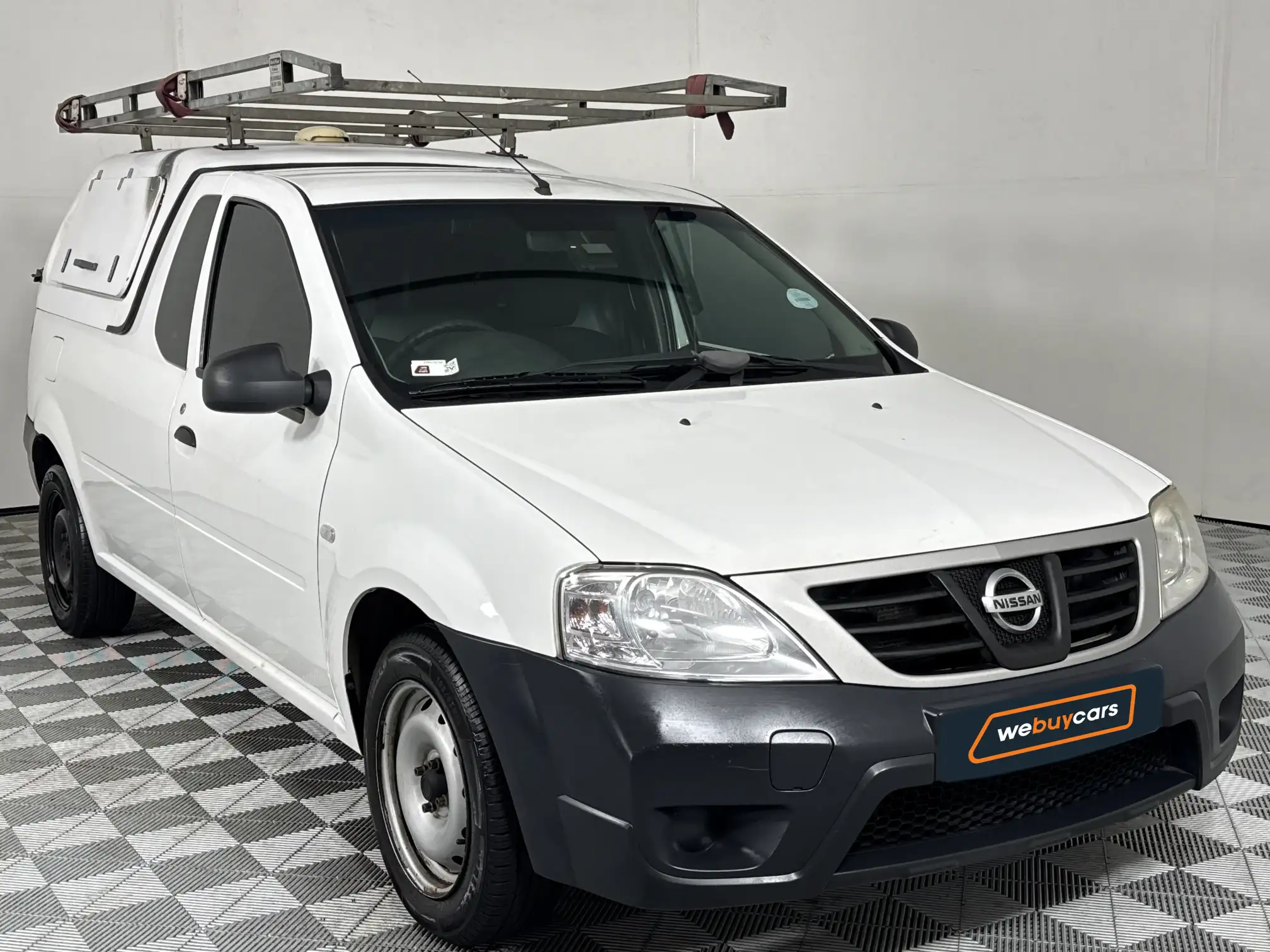 Nissan NP200