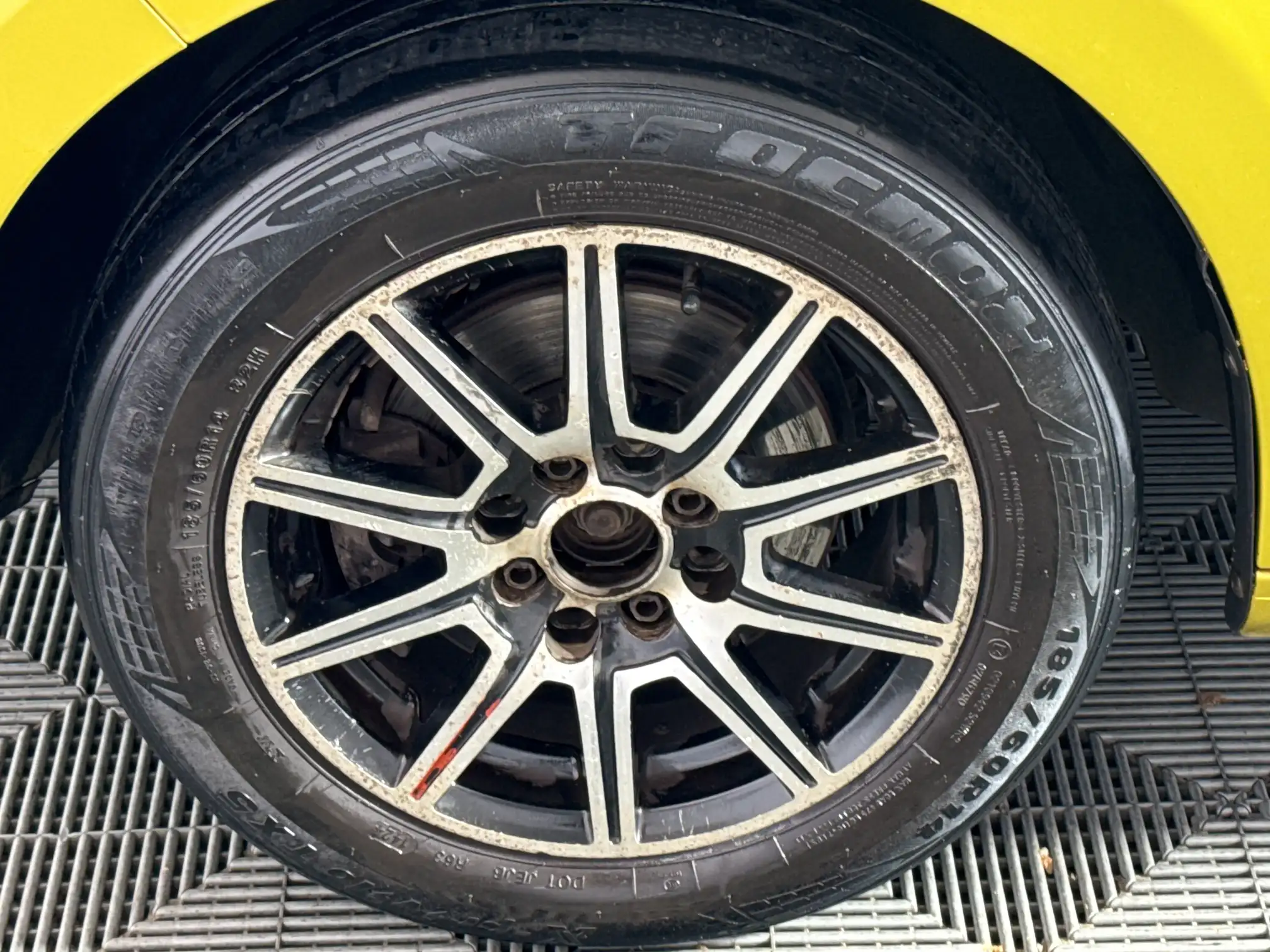 Volkswagen UP