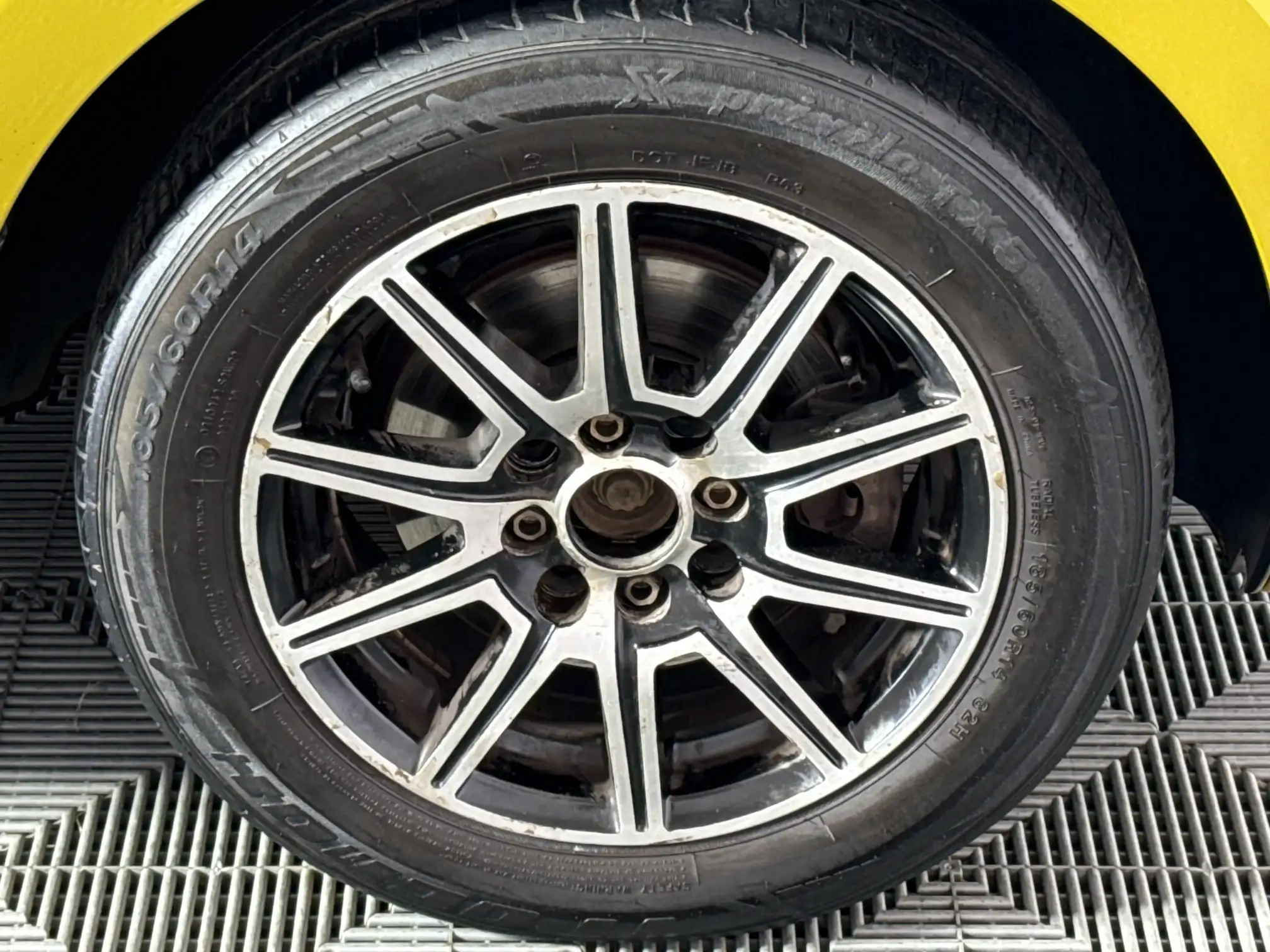 Volkswagen UP