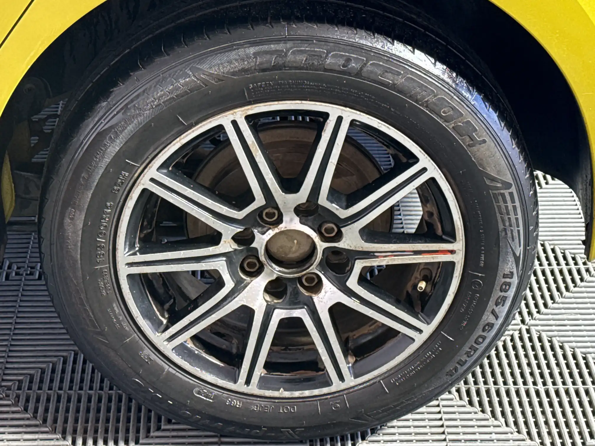 Volkswagen UP