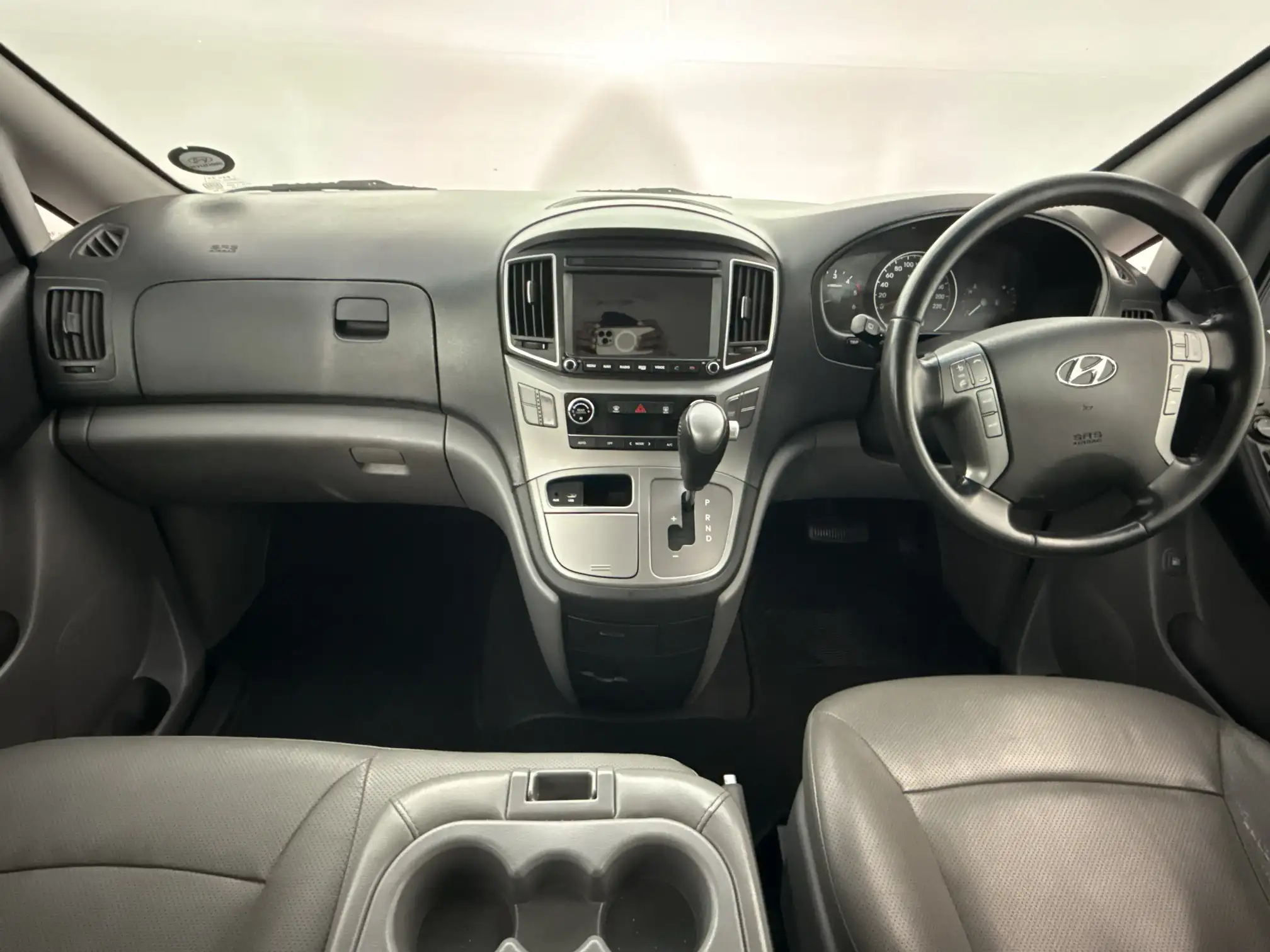 Hyundai H-1