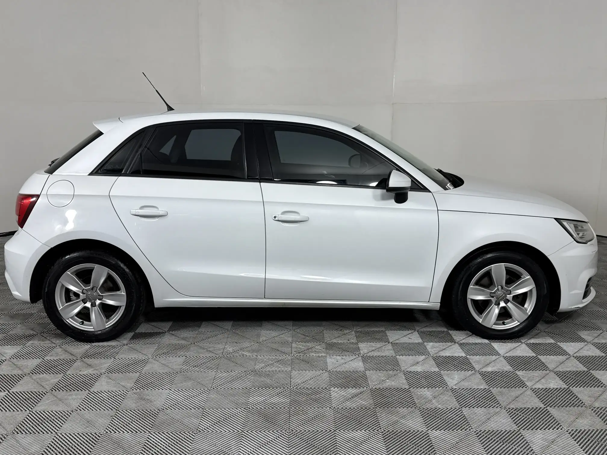 Audi A1
