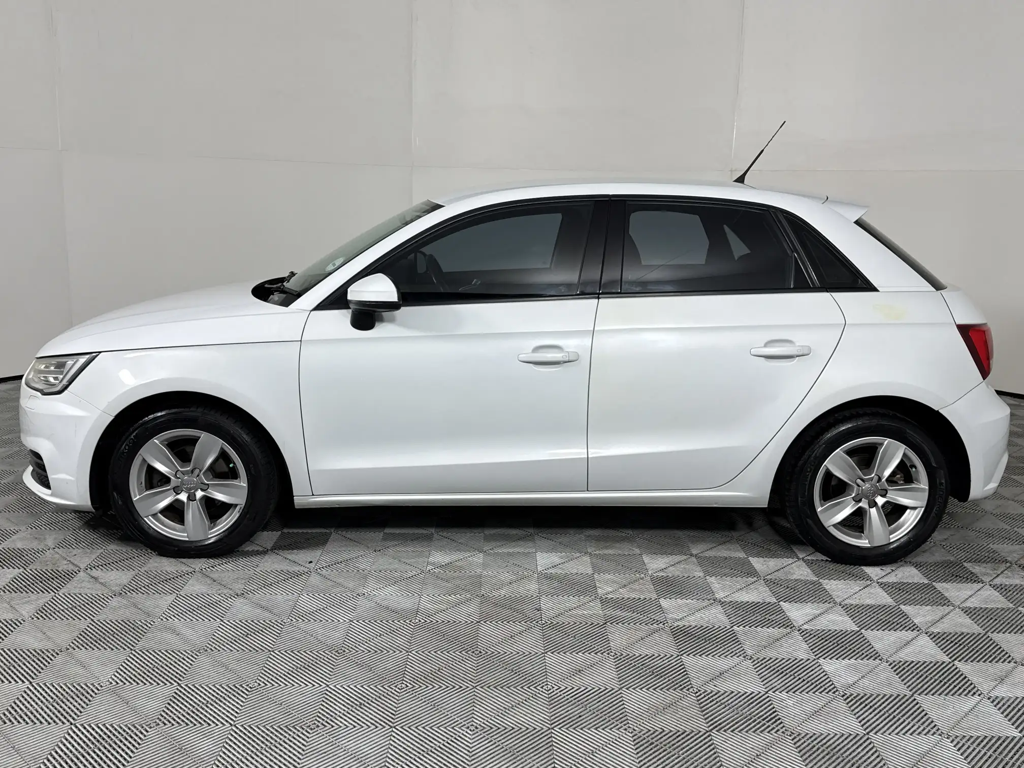 Audi A1