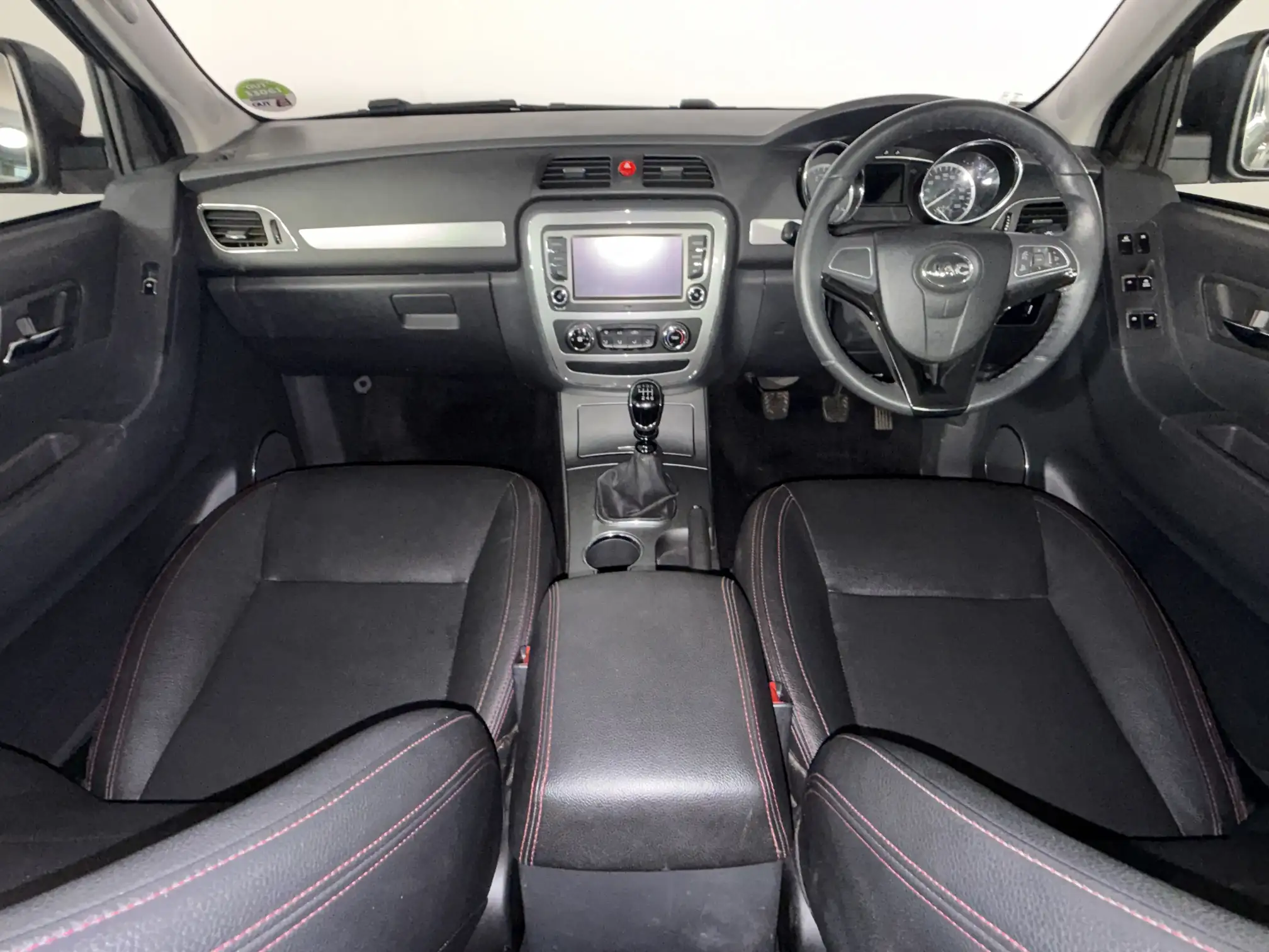 JAC T8