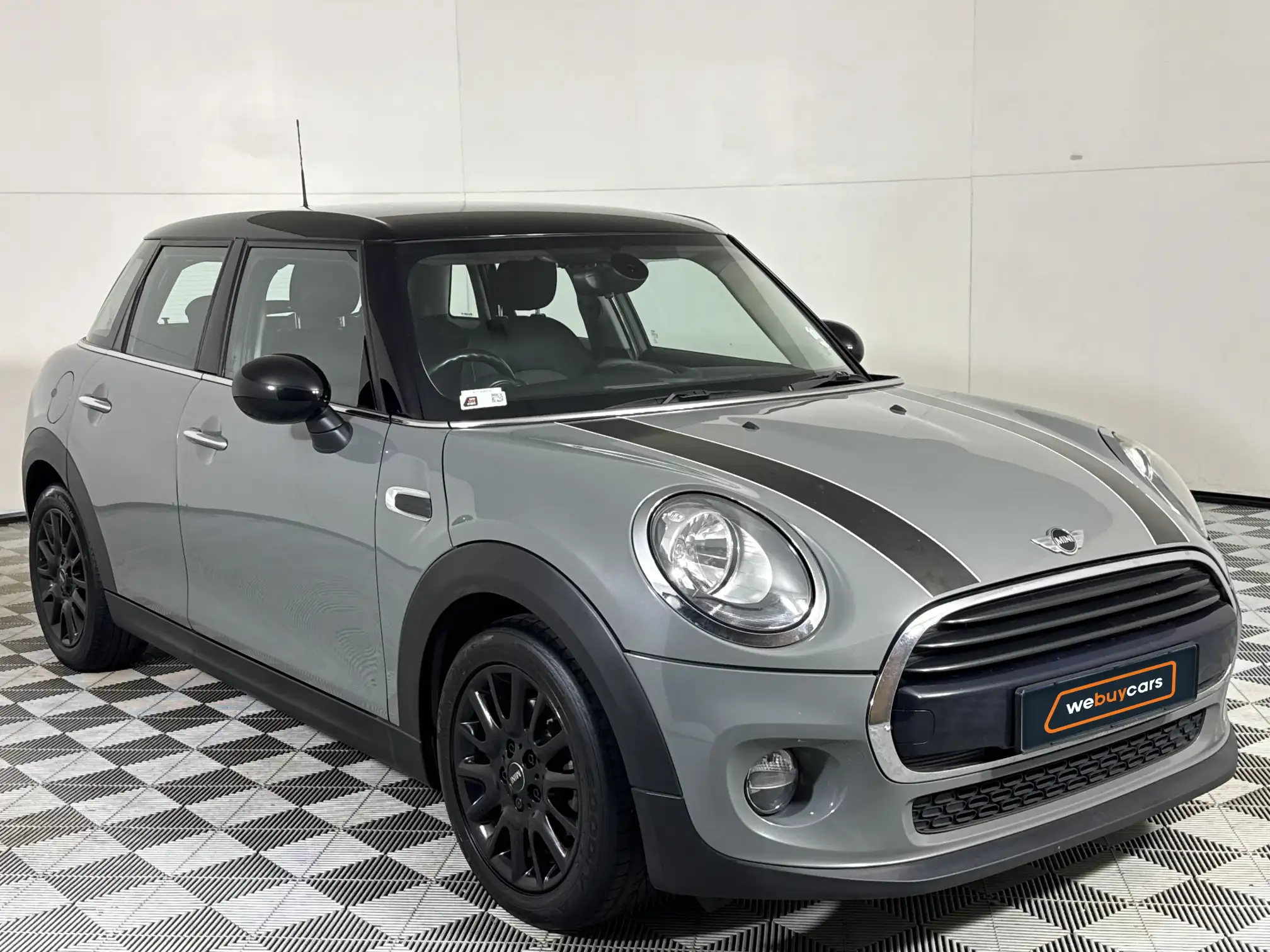 Mini Cooper 5DR