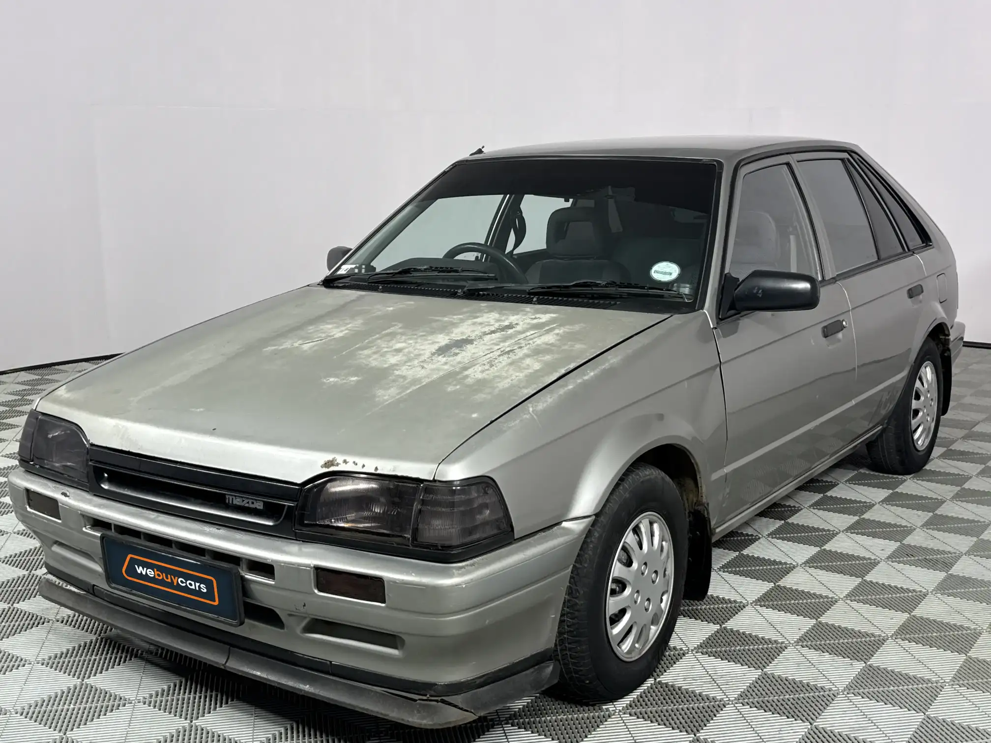1996 Mazda 323