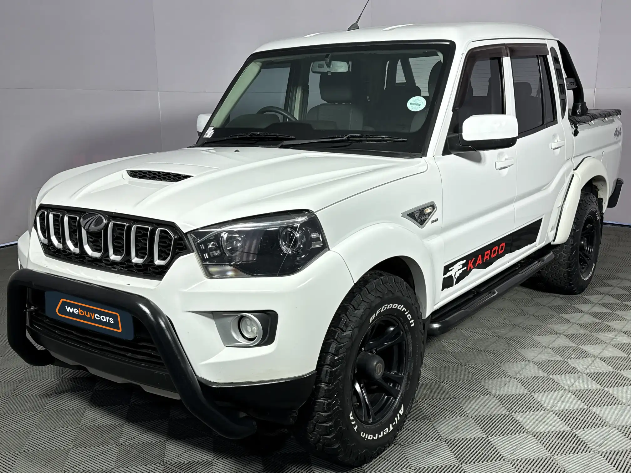 2021 Mahindra PIK UP