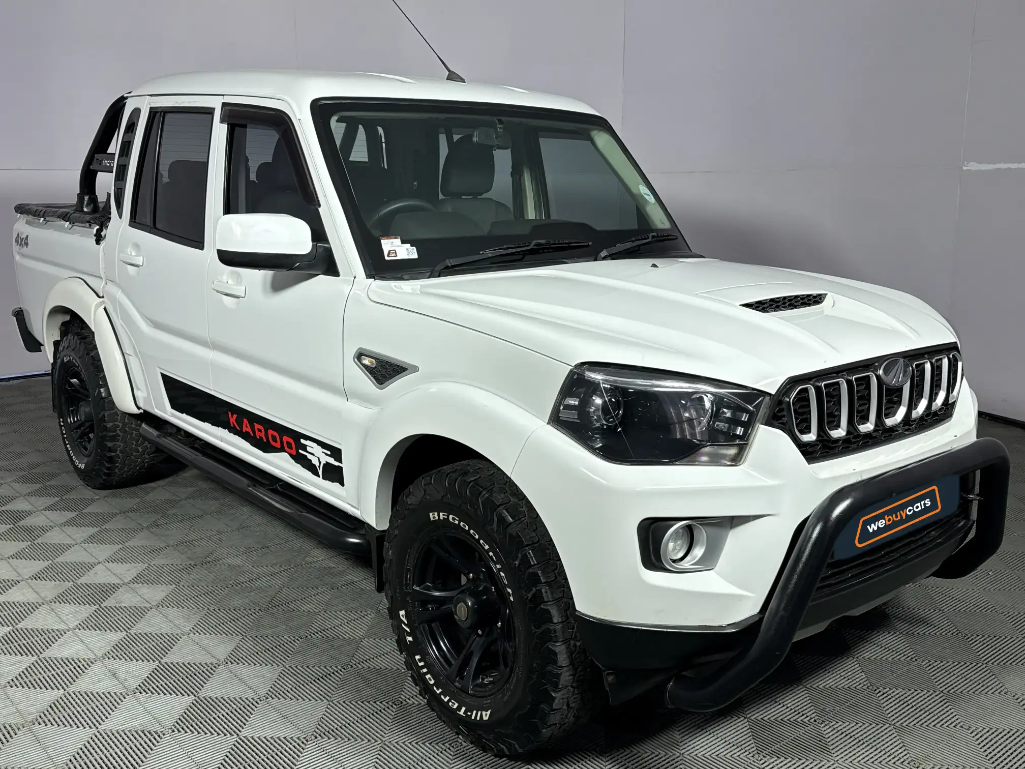 Mahindra PIK UP