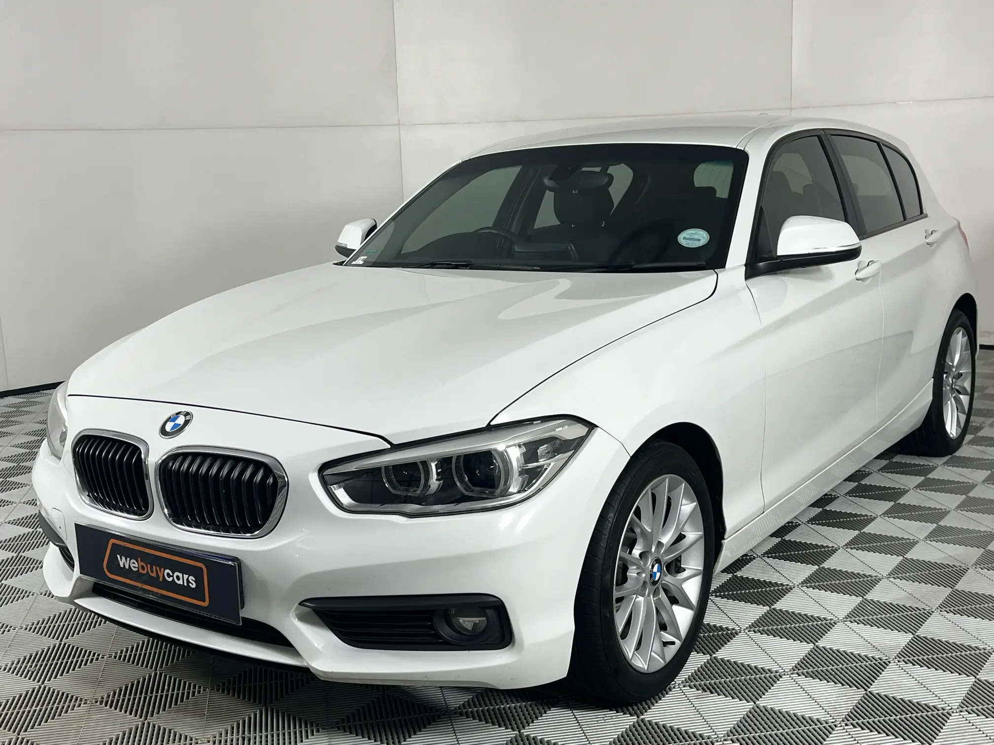 2017 BMW 1 Series 118i 5-Door Auto (F20)