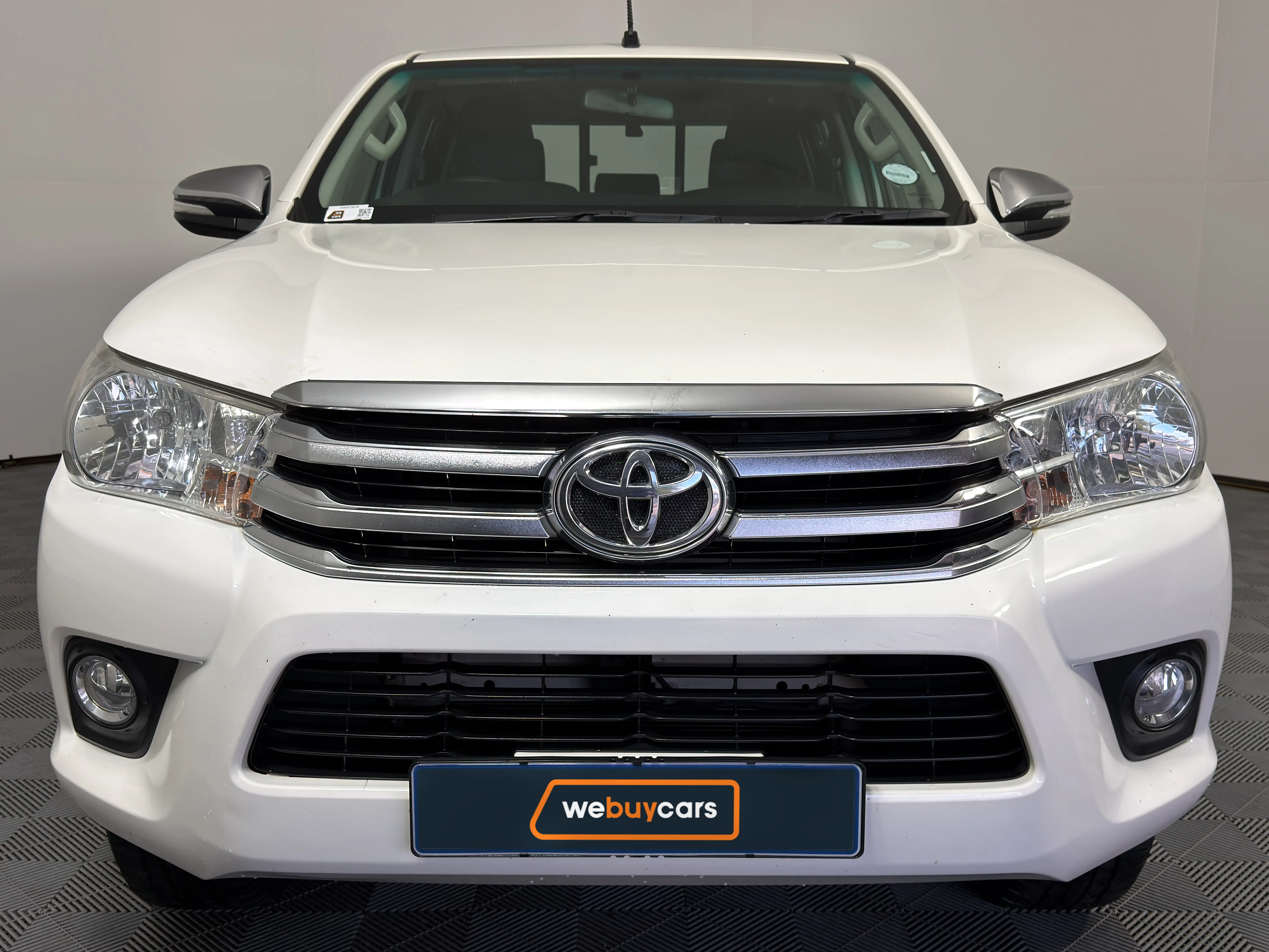 2017 Toyota Hilux 2.8 Gd-6 RB Raider Pick Up Double Cab, photo 2
