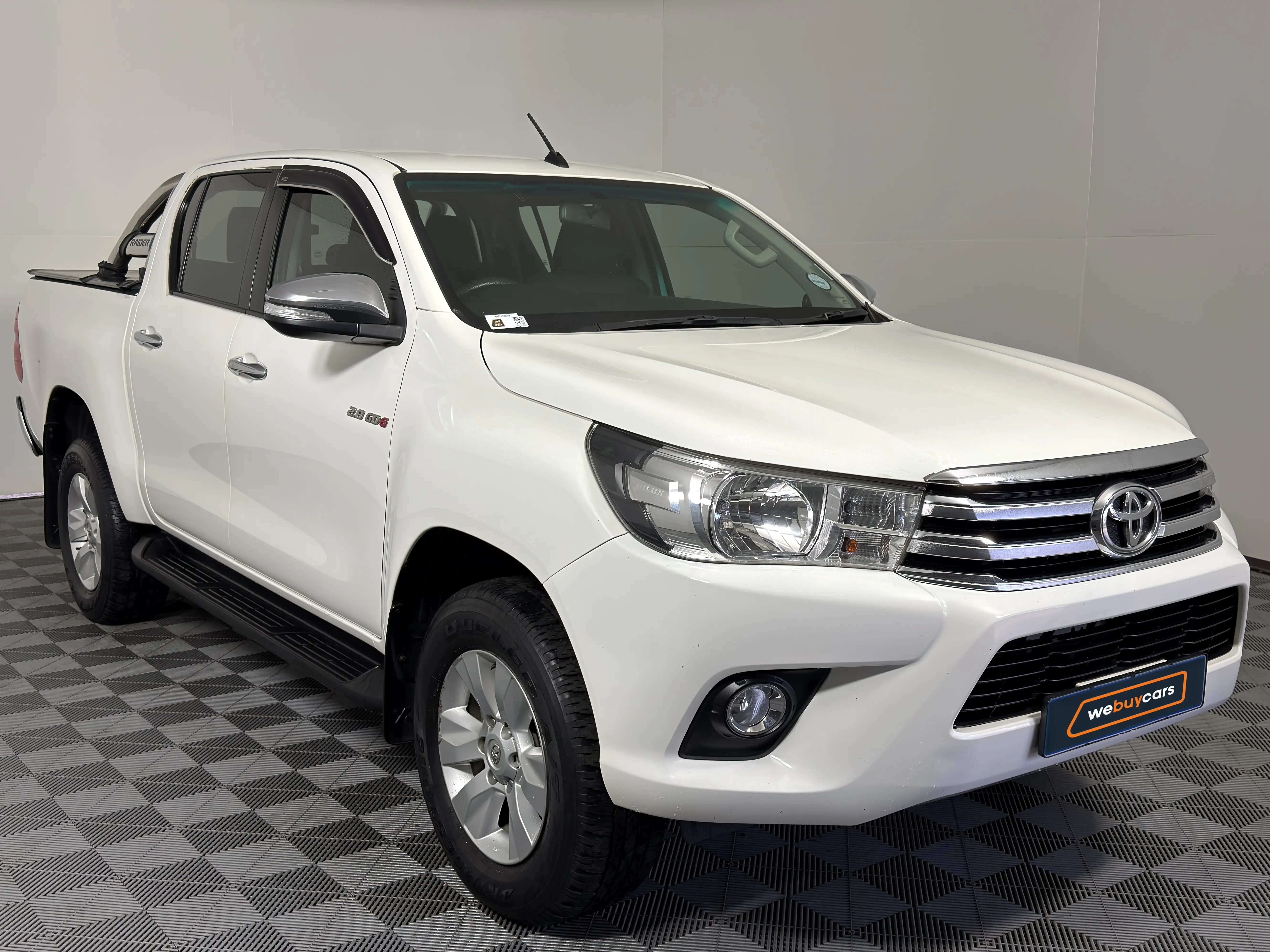 2017 Toyota Hilux 2.8 Gd-6 RB Raider Pick Up Double Cab, photo 3