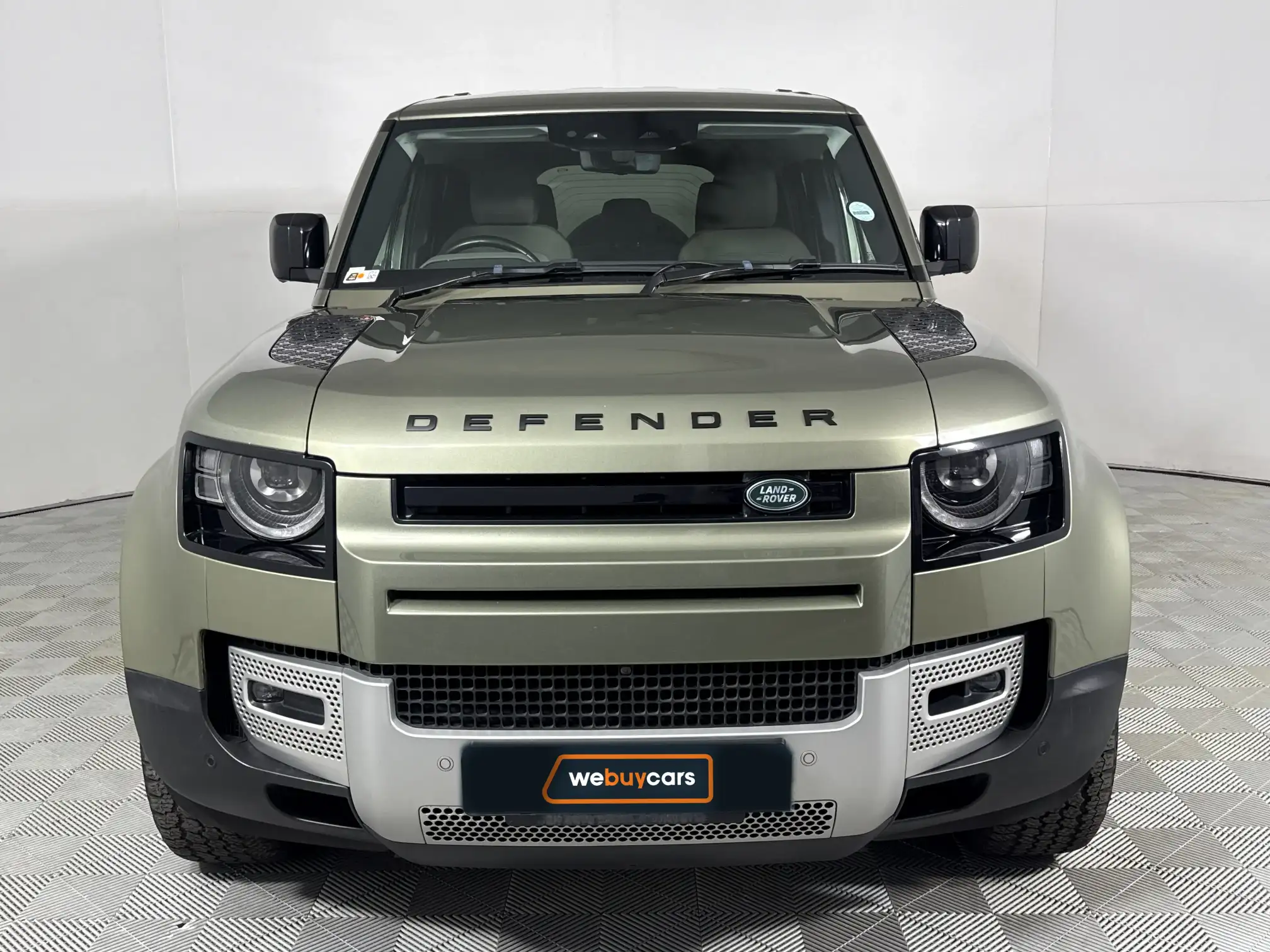 Land Rover Defender 110