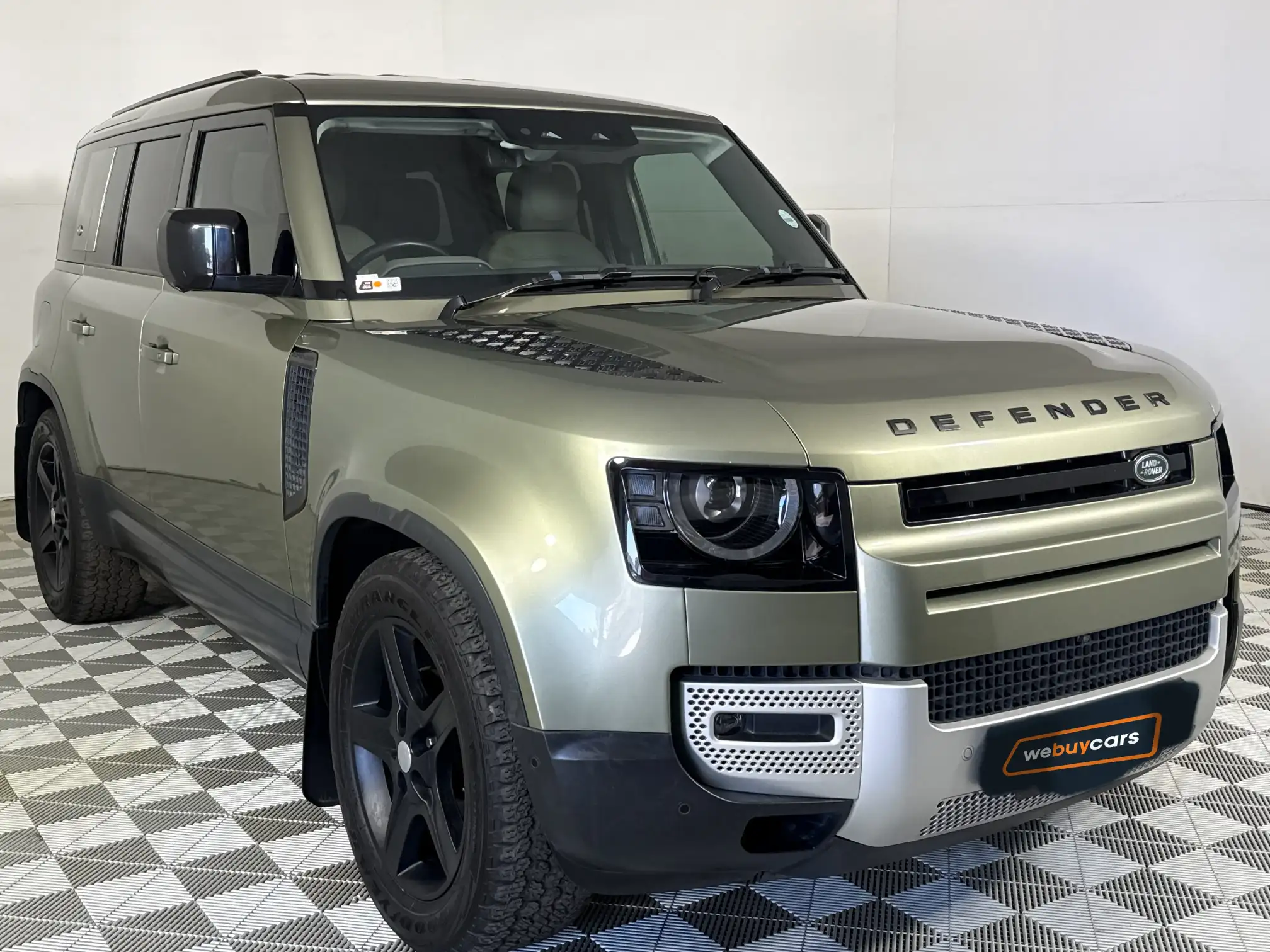 Land Rover Defender 110