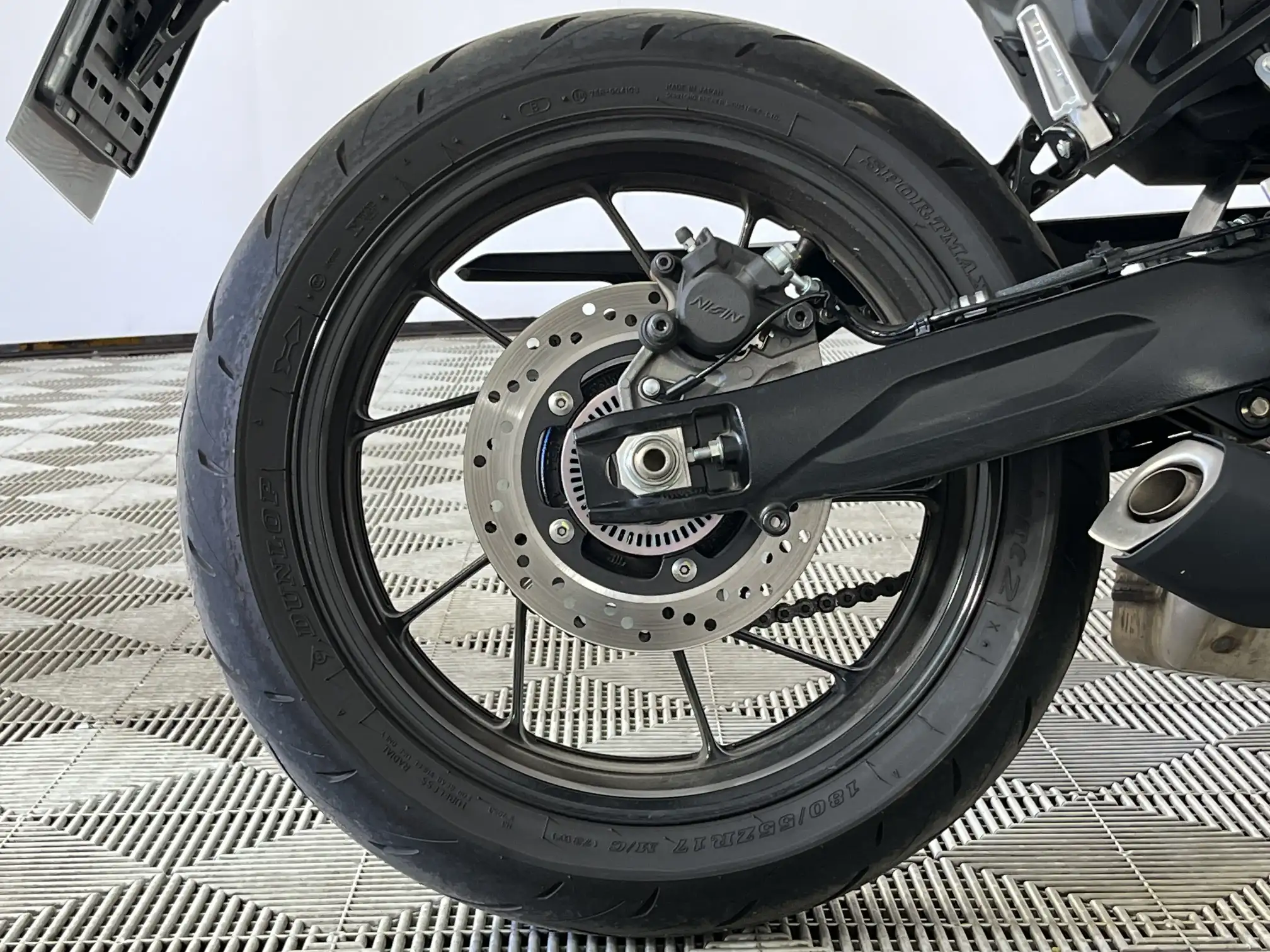 Suzuki 800