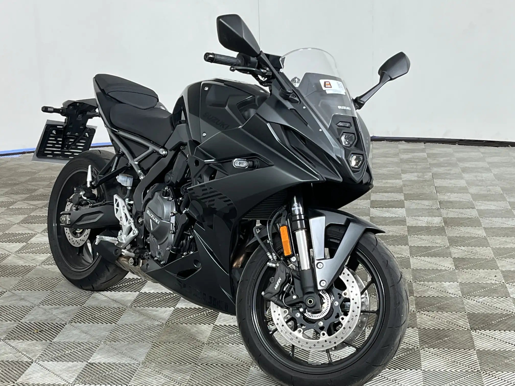 Suzuki 800