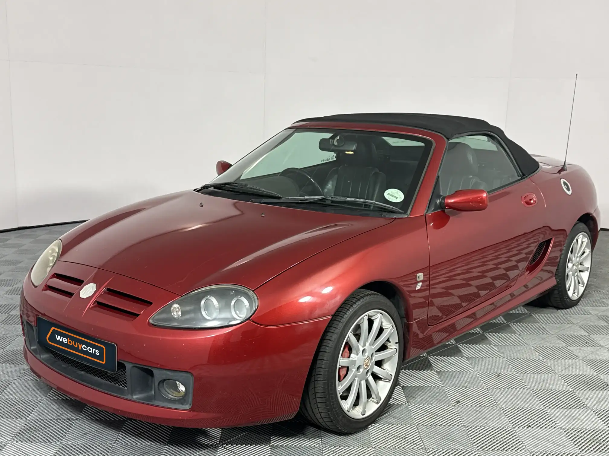 2005 MG TF