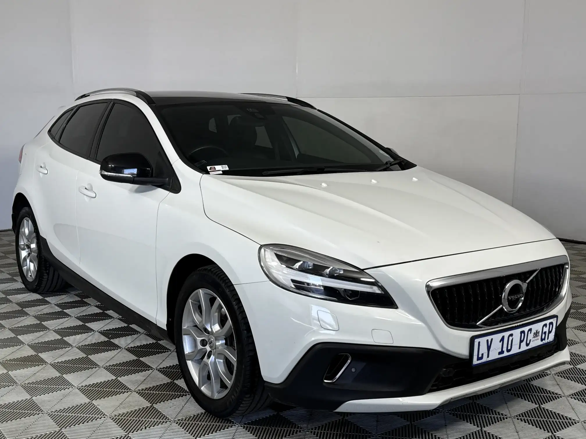 Volvo V40